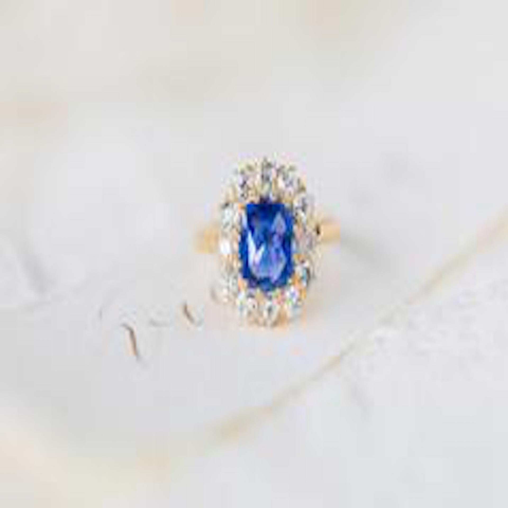 Victorian Unheated Ceylon Sapphire and Diamond Ring In Excellent Condition For Sale In Beverly Hills, CA