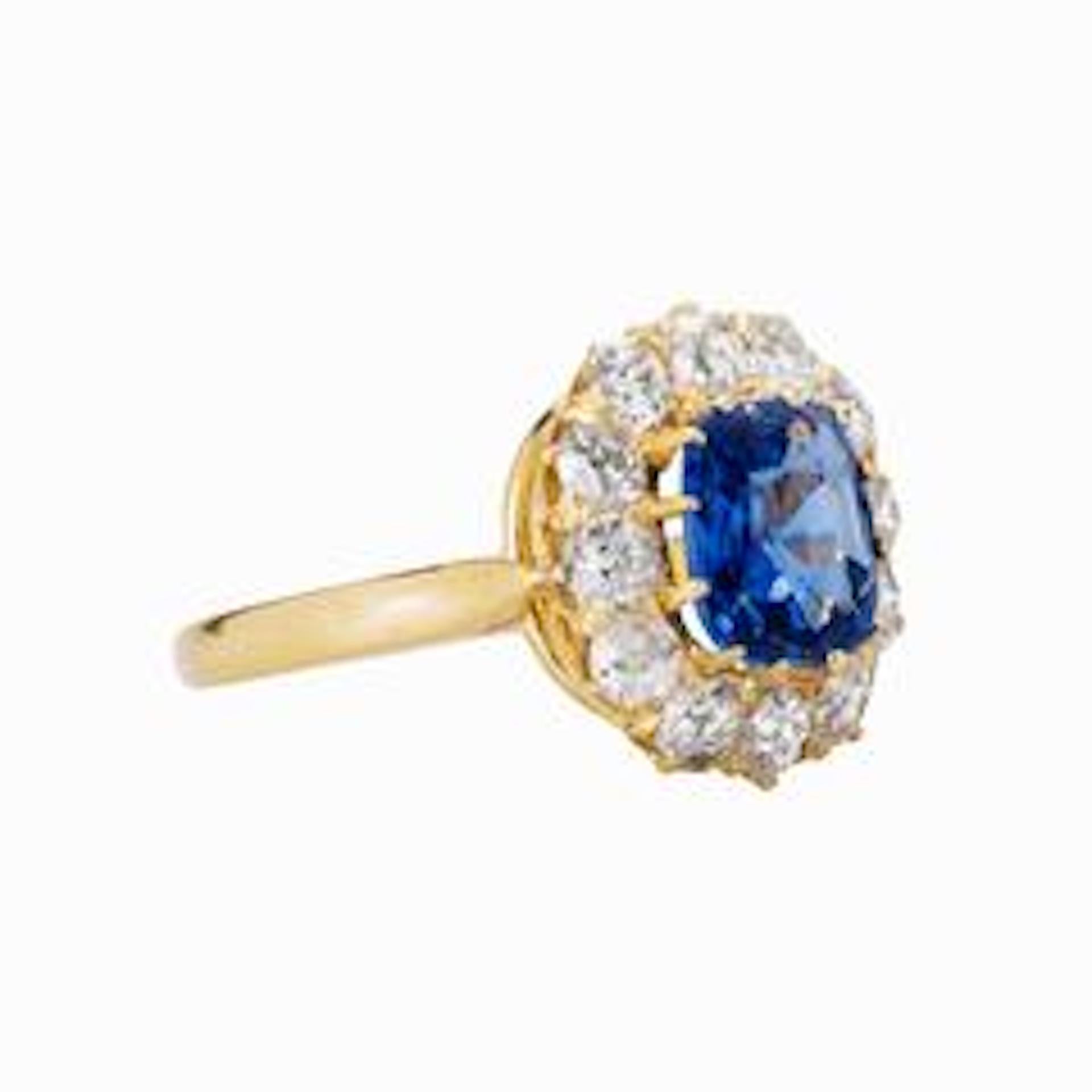 Victorian Unheated Ceylon Sapphire and Diamond Ring For Sale 2