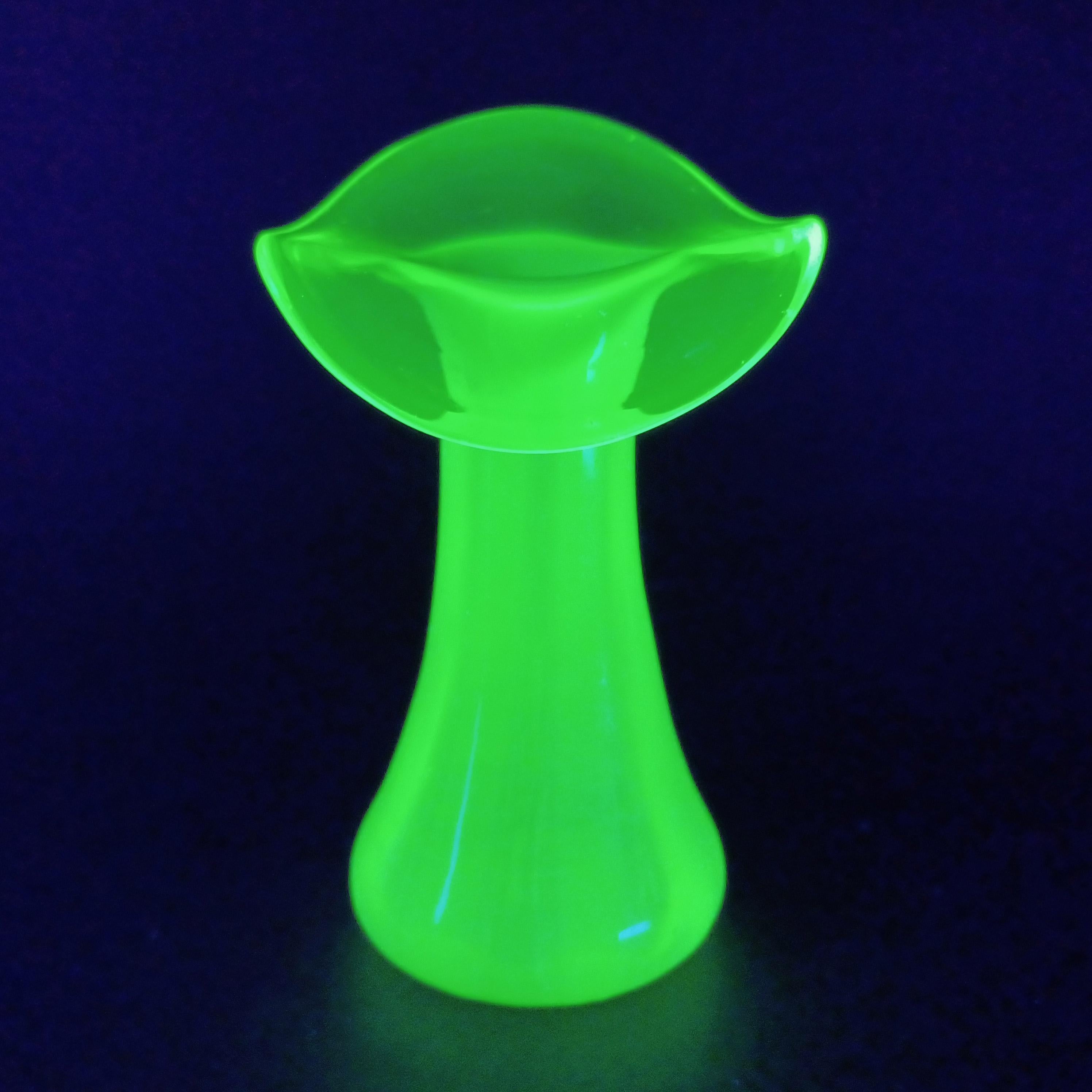 uranium vase