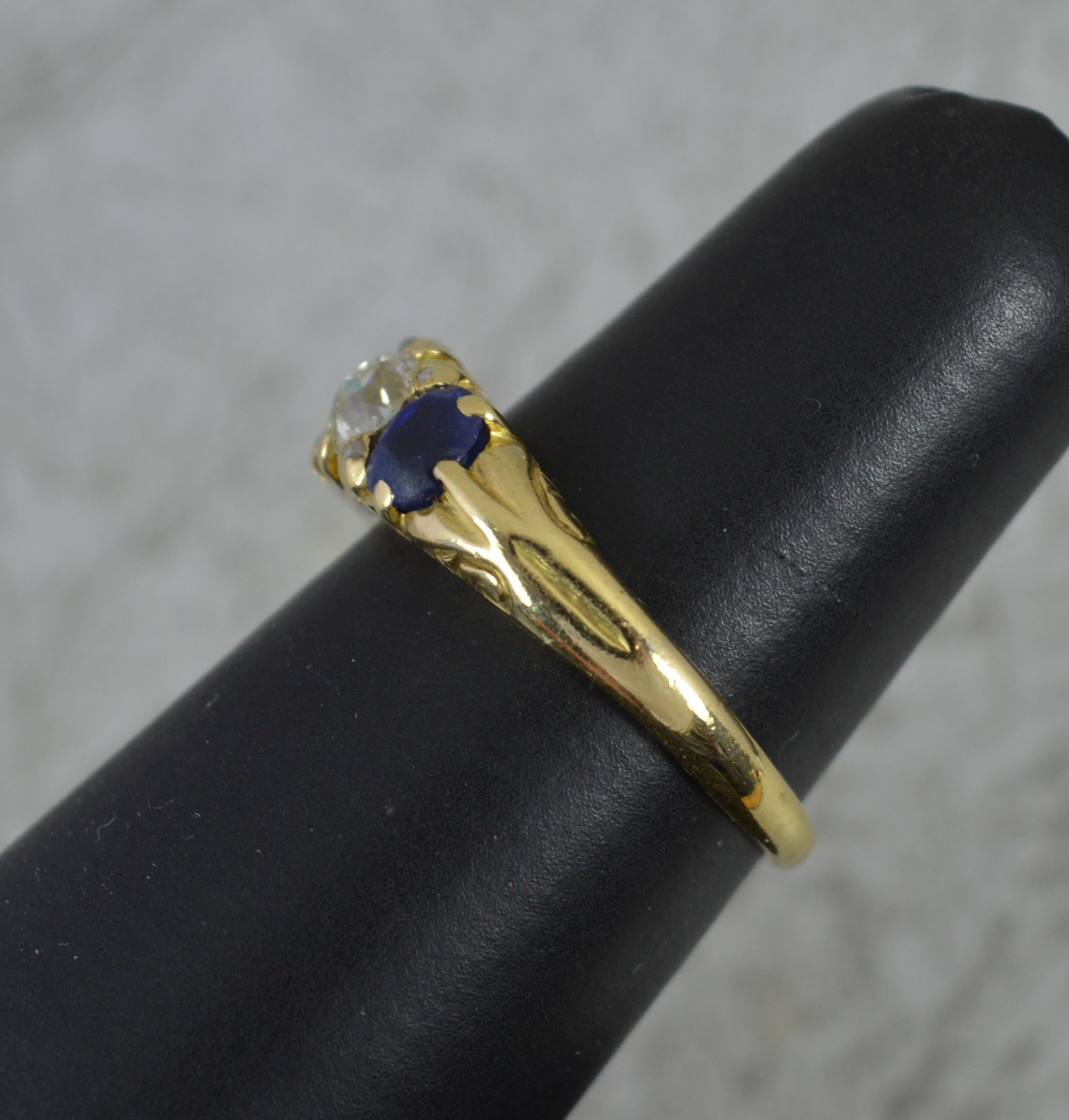 Victorian Vs Old Cut Diamond and Sapphire 18ct Gold Five Stone Stack Ring For Sale 3