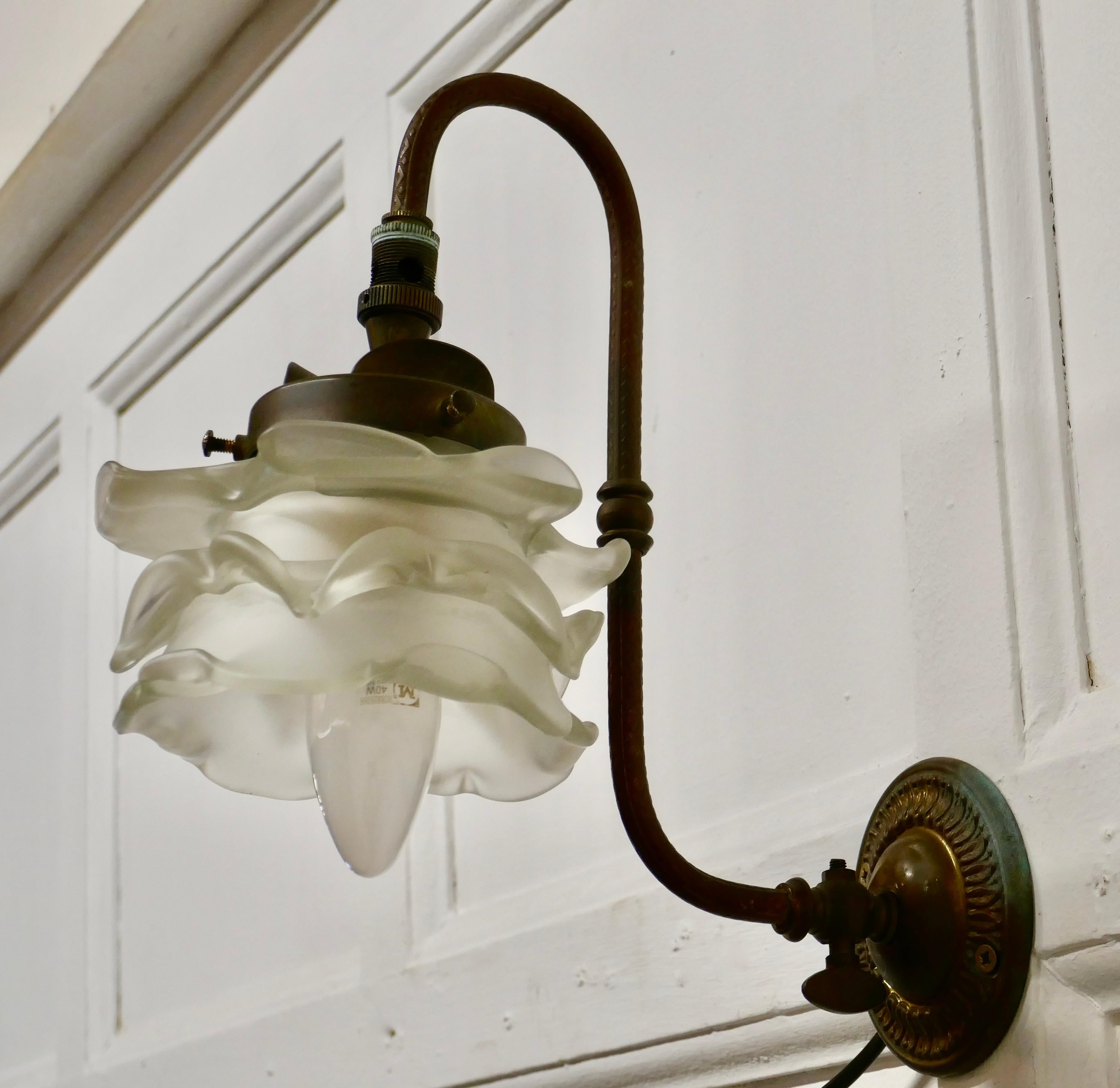 Victorian Wall Light with Flower Shade 2