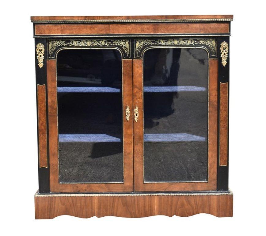 Victorian Ebonised and Burr Walnut Pier Cabinet
Item Code: S26-187
An elegant Victorian pier cabinet in striking ebonised and burr walnut, ideal for refined display or storage. This beautifully proportioned piece features a pair of glazed doors