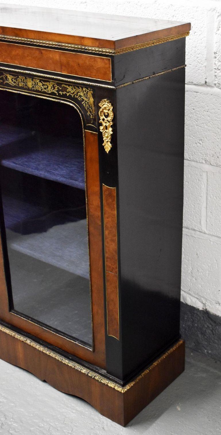 Victorian Walnut and Ebonised Pier Cabinet For Sale 2