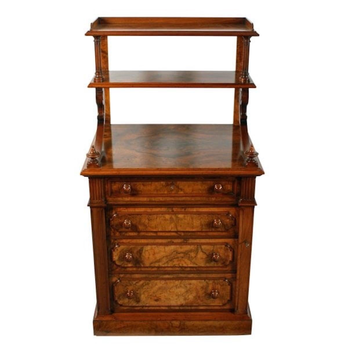 English Victorian Walnut Bonheur du Jour, 19th Century For Sale