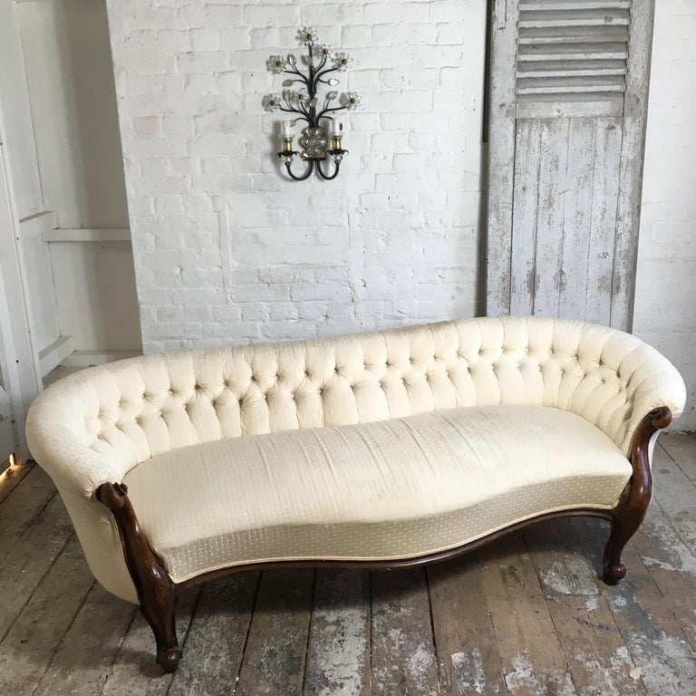 Victorian Walnut Bow Ended Parlour Settee Circa 1830s For Sale At