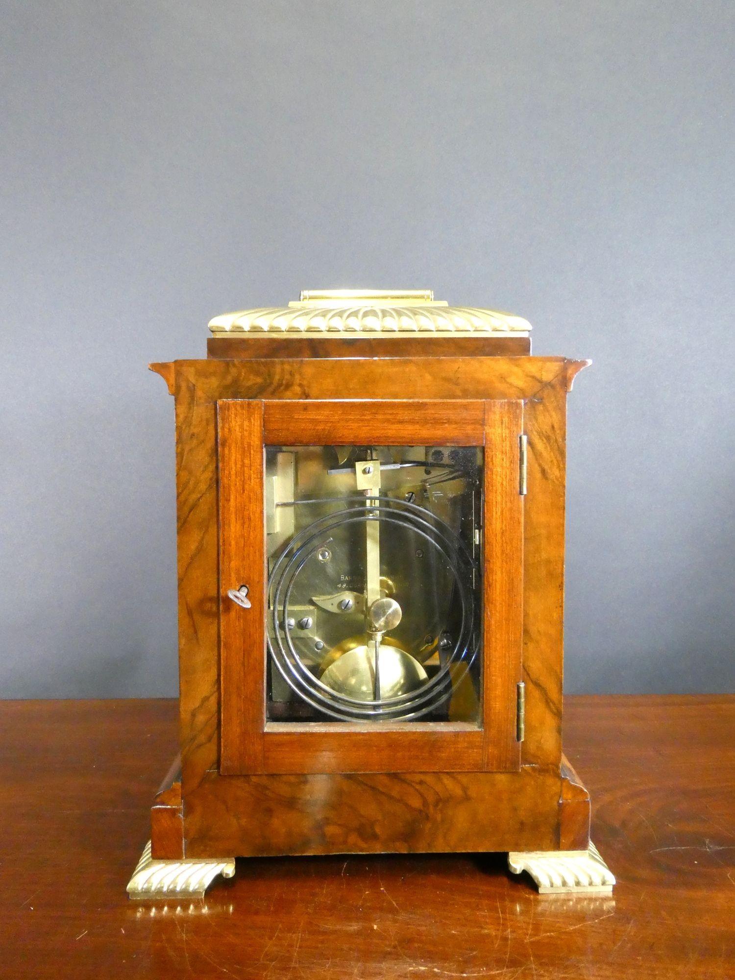 Victorian Walnut Bracket Clock by Barraud & Lund, London In Good Condition For Sale In Norwich, GB