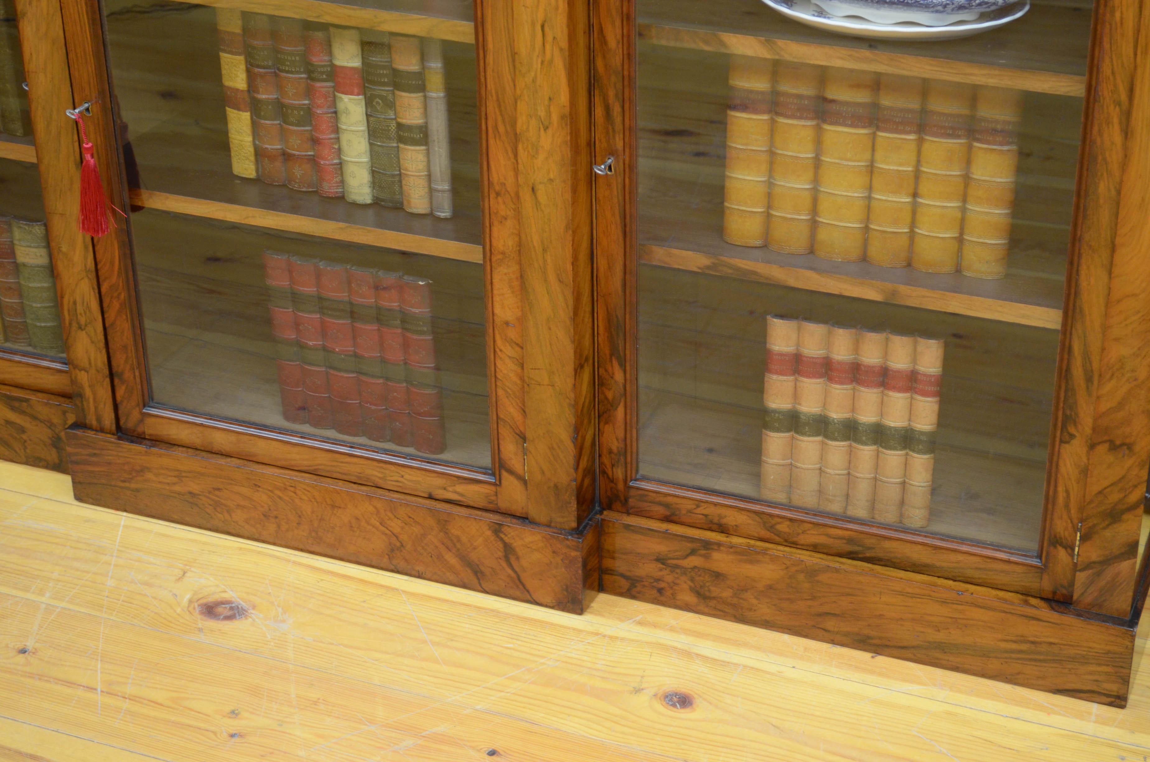 Victorian Walnut Breakfronted Bookcase 11