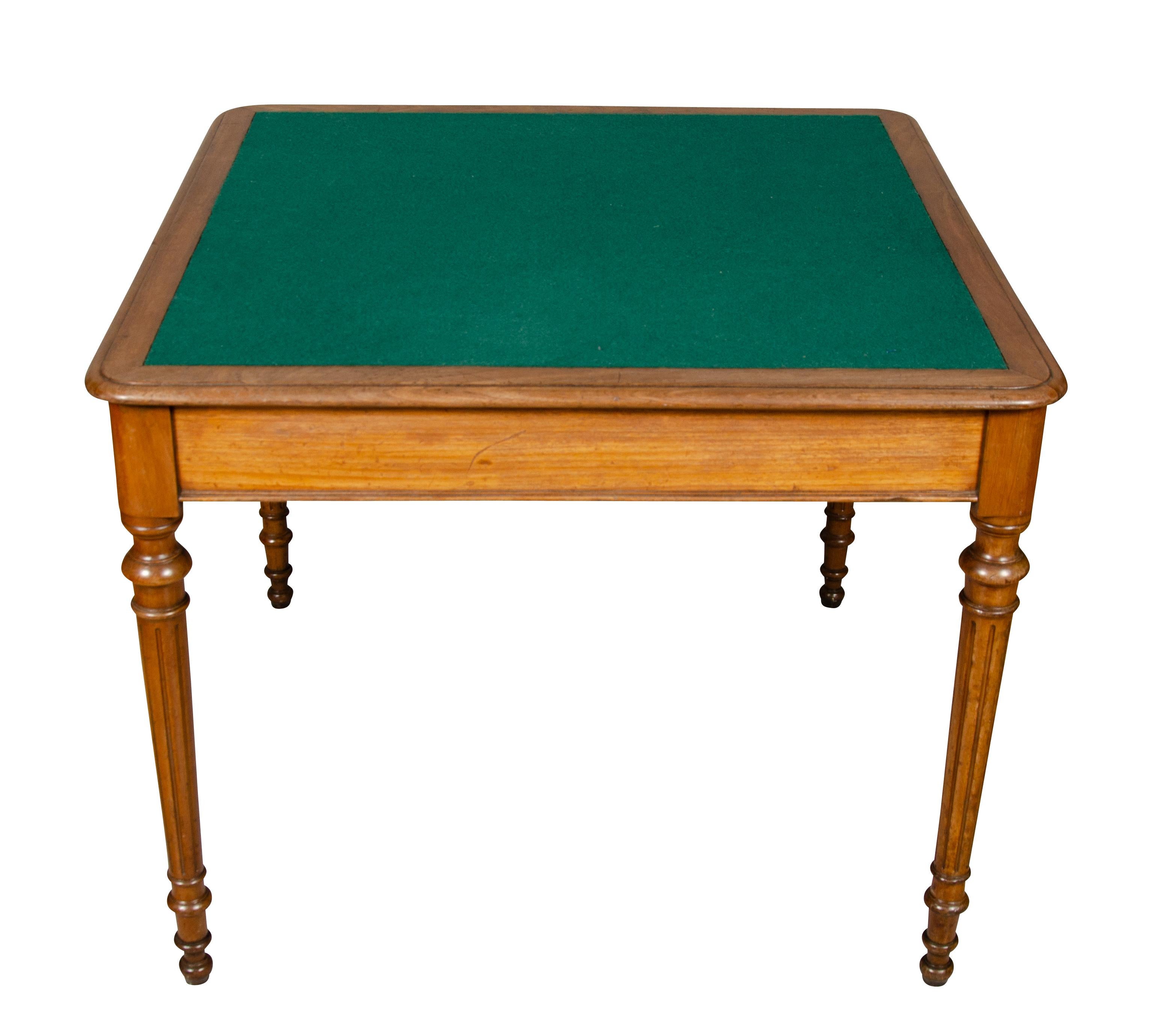 dimensions of a card table