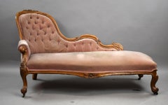 Victorian Walnut Chaise Longue