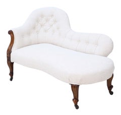 Victorian Walnut Chaise Longue