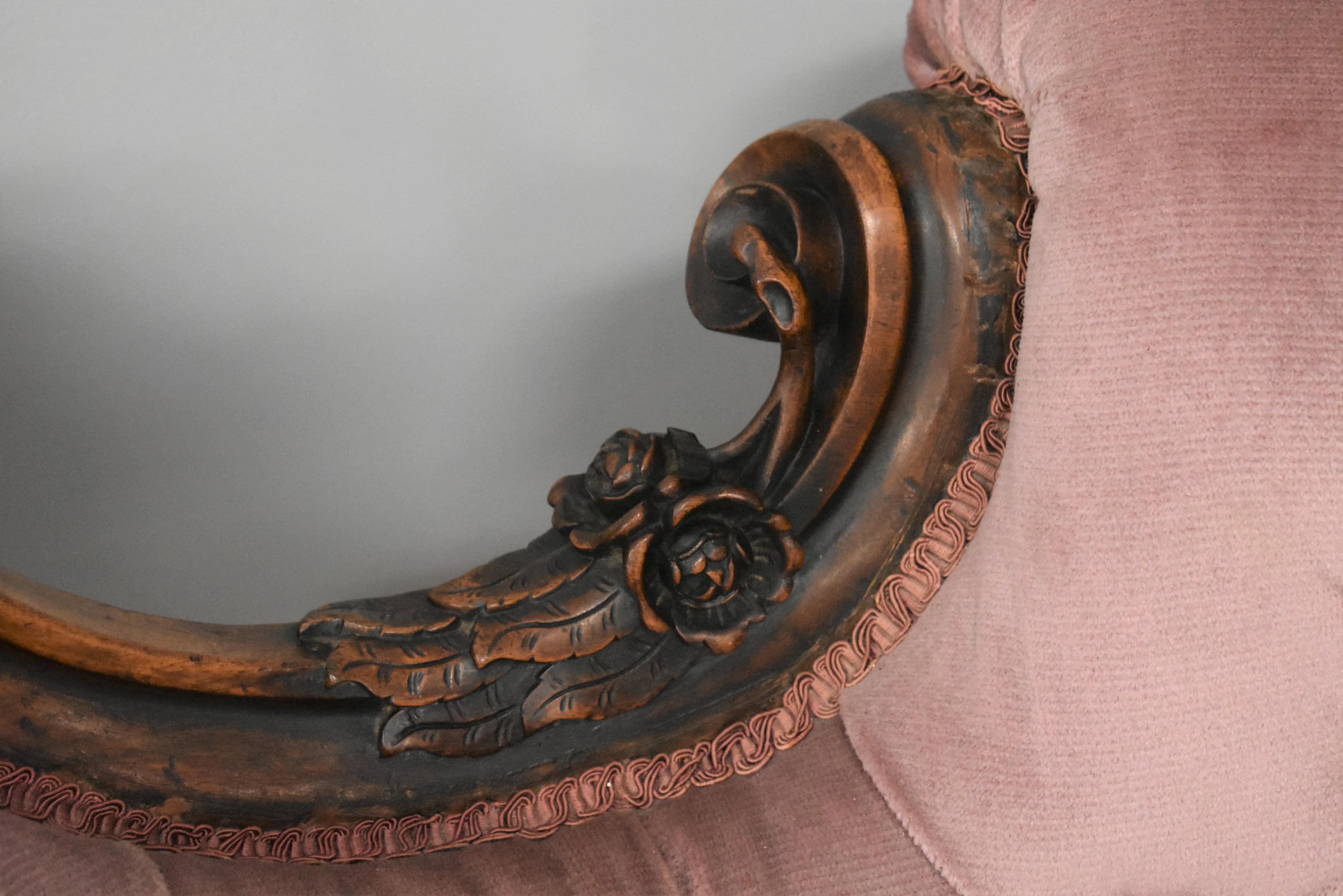 Victorian Walnut Chaise Longue 2