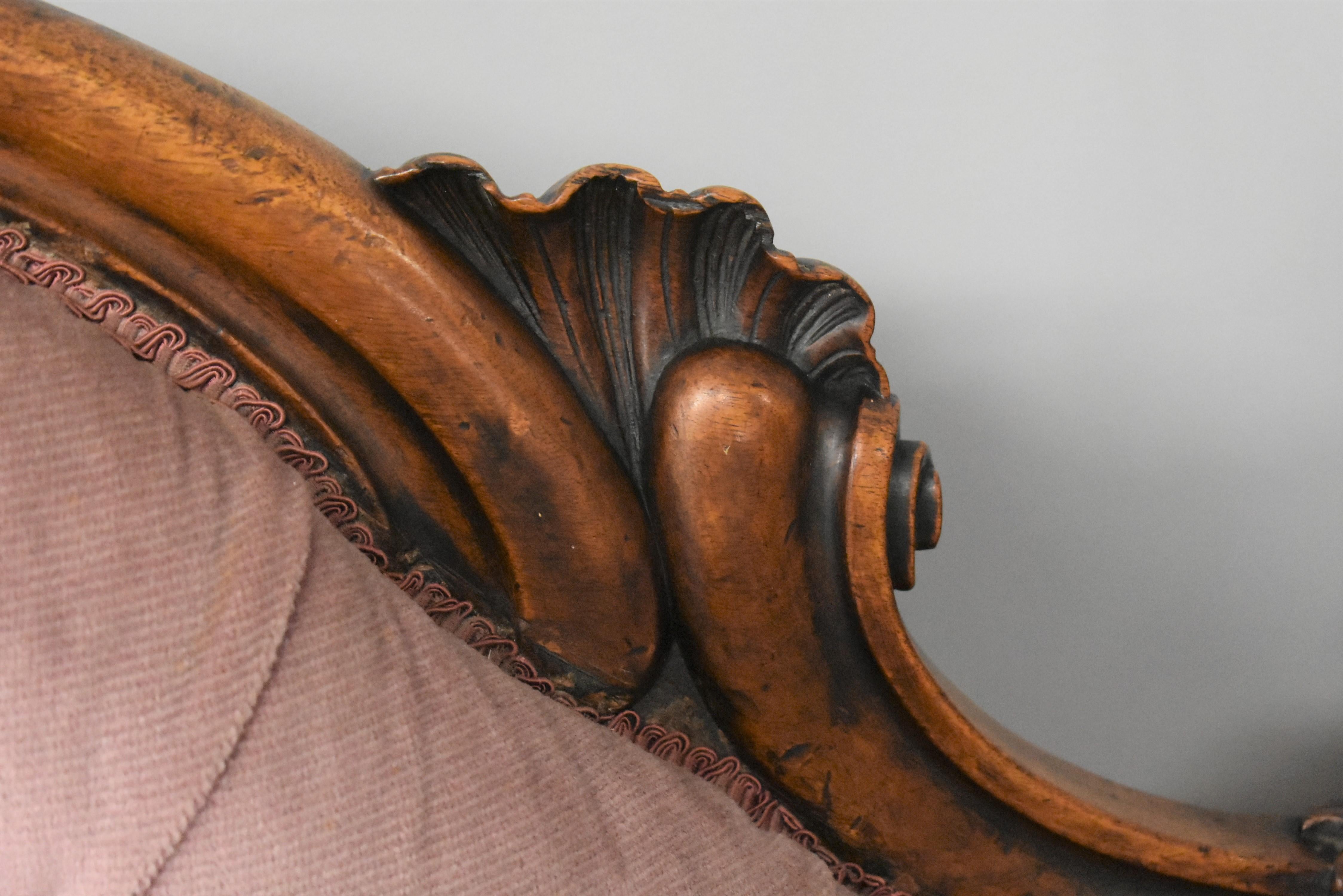 Late 19th Century Victorian Walnut Chaise Lounge