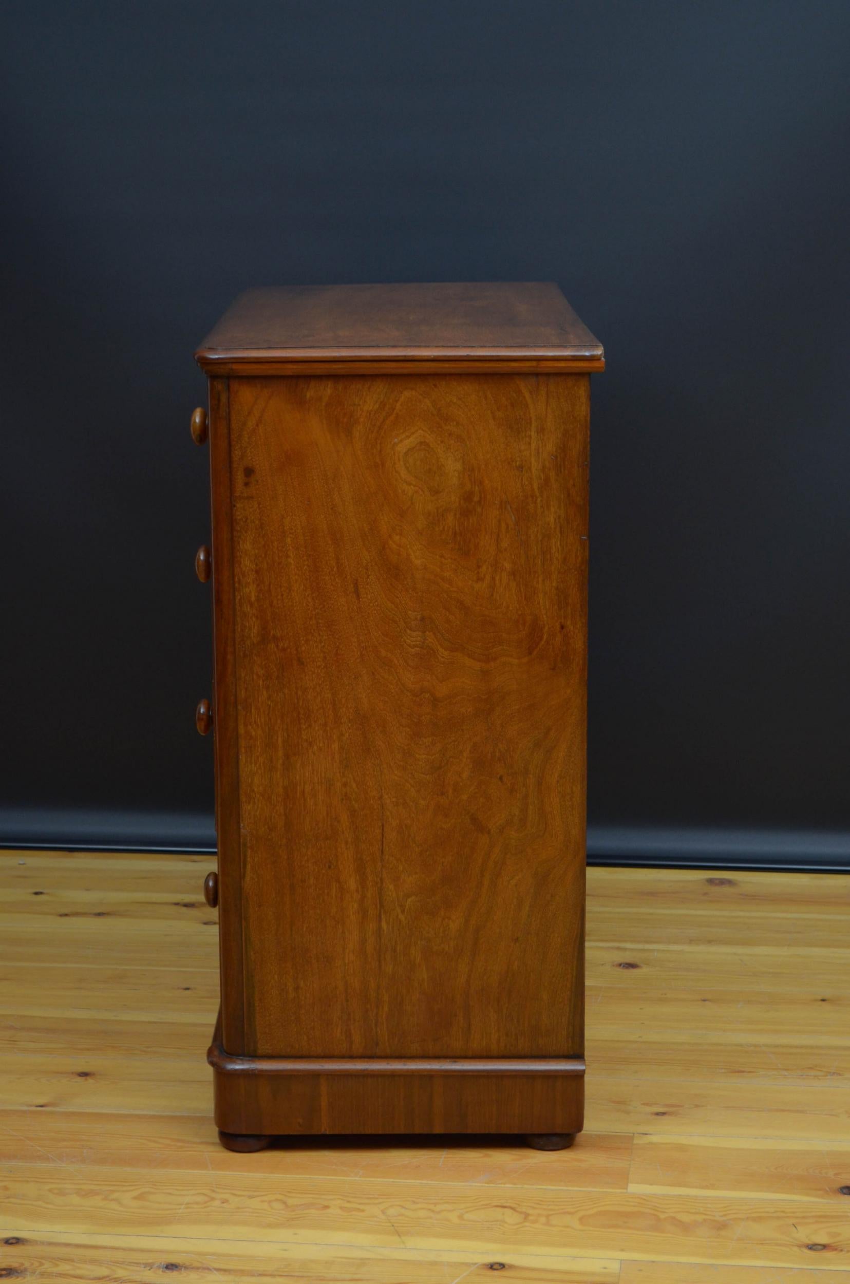Victorian Walnut Chest of Drawers For Sale 5