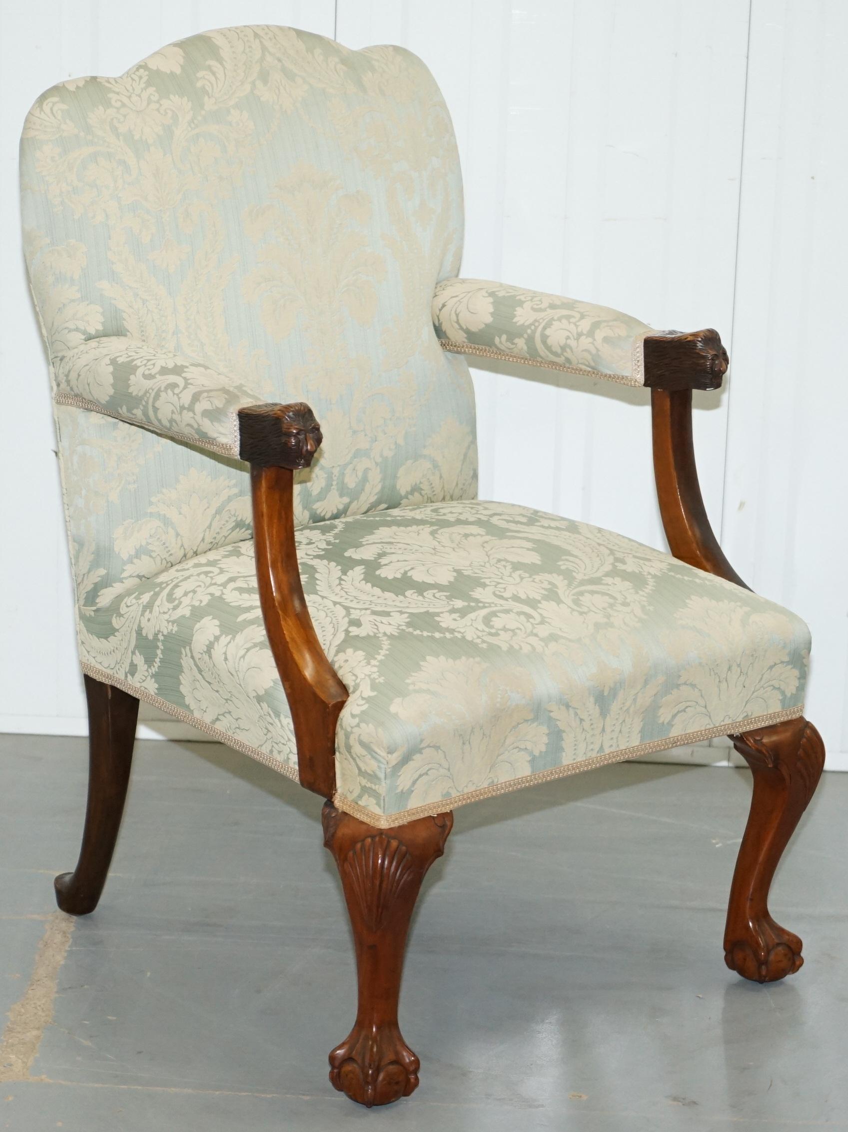 We are delighted to offer for sale this lovely, circa 1890-1900 Victorian Walnut Gainsborough carver armchair in the Georgian Irish manor with claw and ball cabriolet legs finished with Acanthus leaves

A very good looking and comfortable