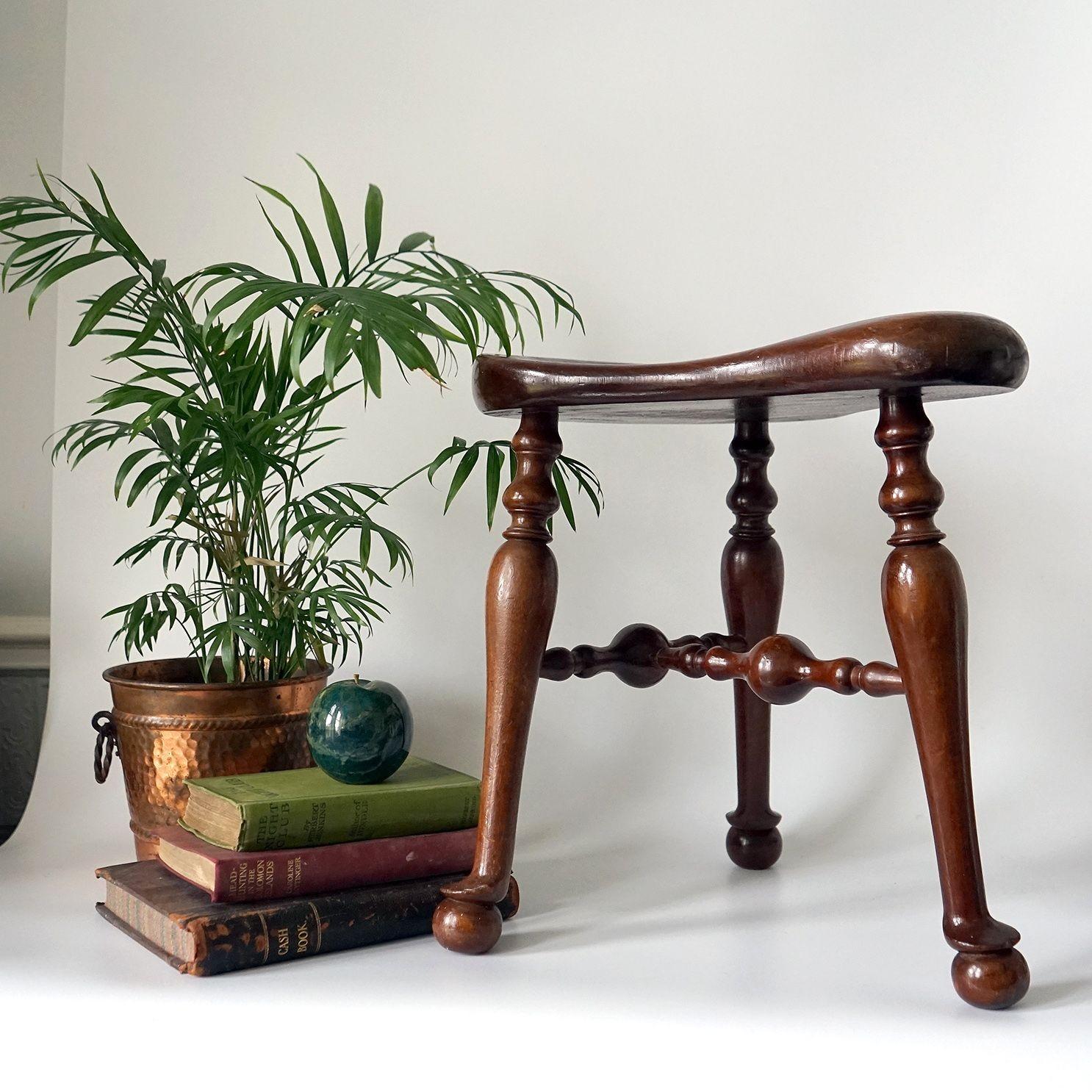 Antique Victorian Walnut Cockfighting Stool by Jas Shoolbred, 1893 3