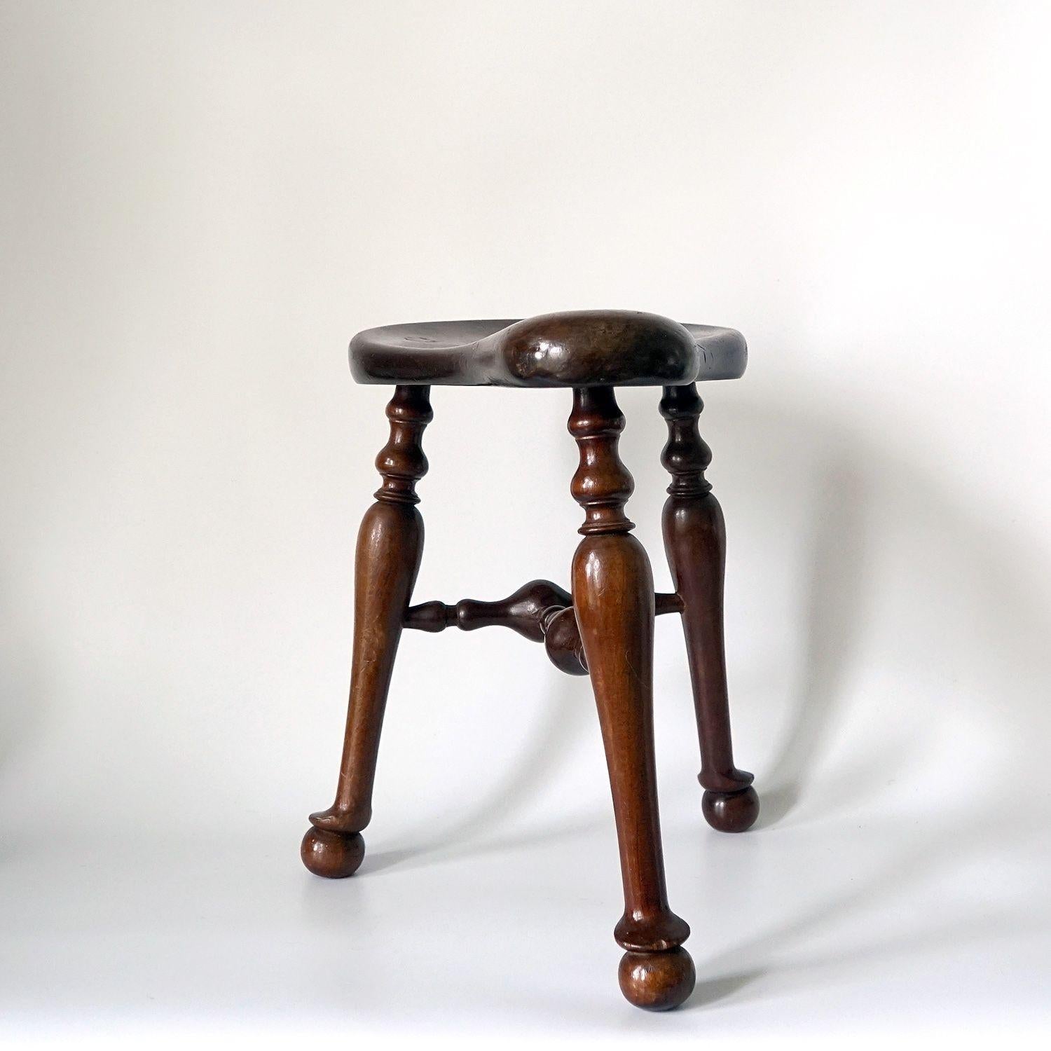 Turned Antique Victorian Walnut Cockfighting Stool by Jas Shoolbred, 1893
