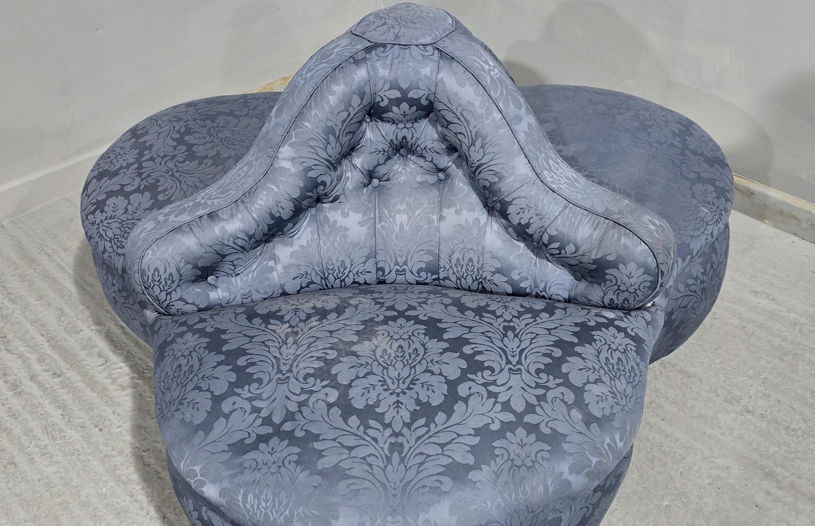 High Victorian Victorian Walnut Conversation Seat