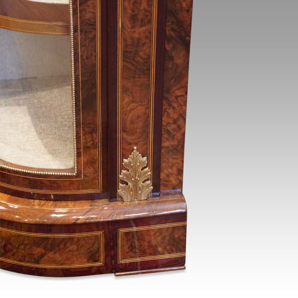 Victorian walnut credenza display cabinet
This superb quality Victorian walnut credenza display cabinet was made circa 1870.
Credenzas’ usually have blind panel doors to the centre and the bow glass doors to each end, this fine example has all 4