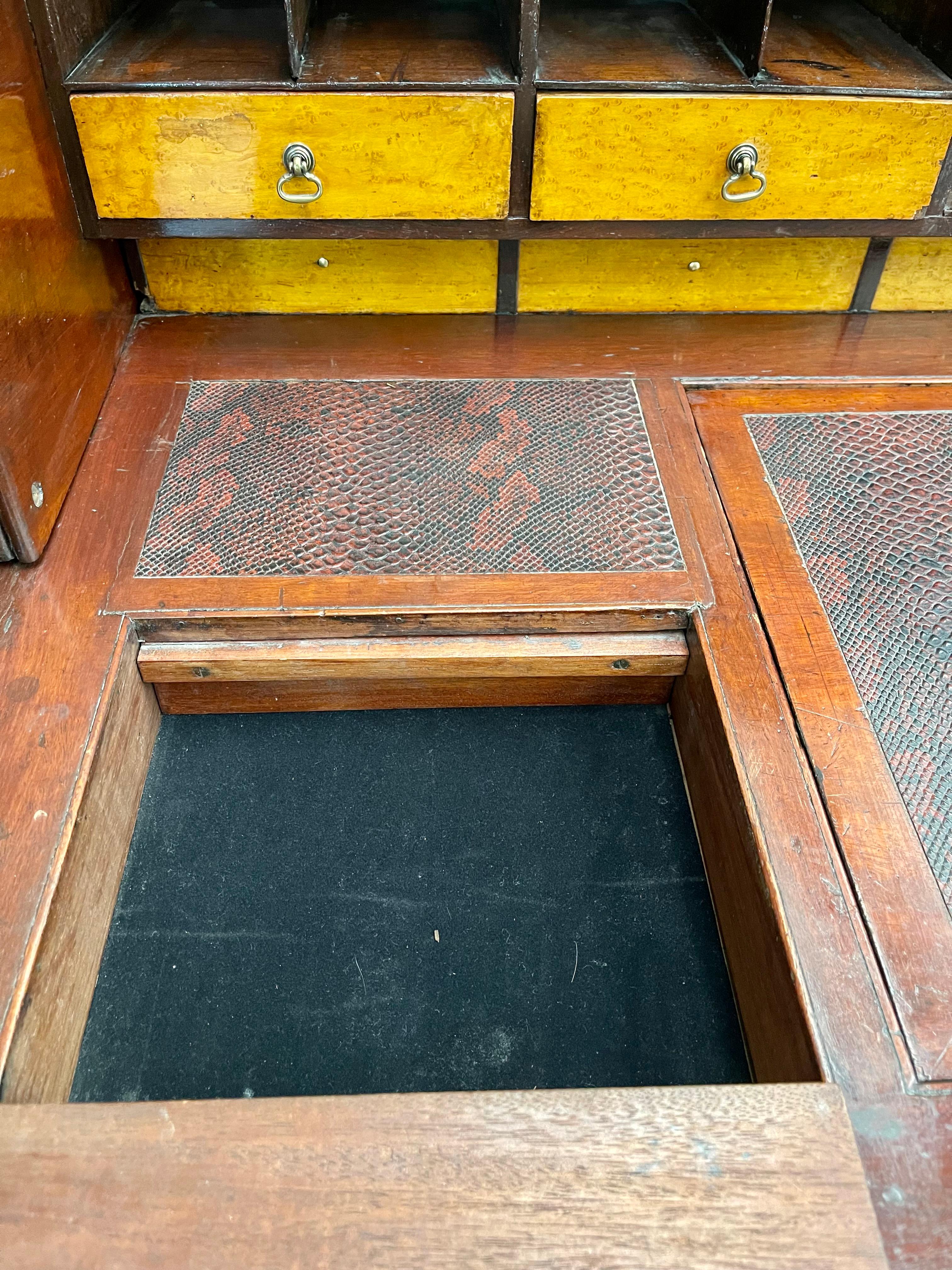 Bureau cylindrique victorien avec tiroir secret, années 1830 en vente 3