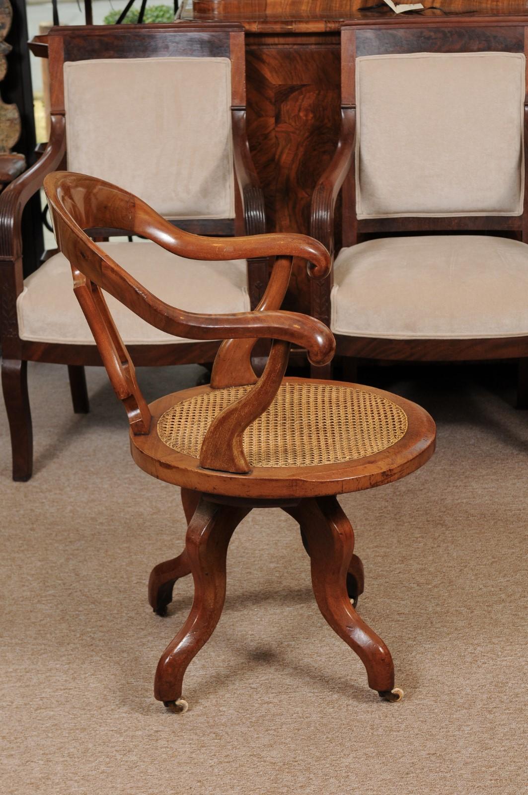 Victorian Walnut Desk Chair with Swivel Caned Seat, England, Late 19th Century For Sale 2