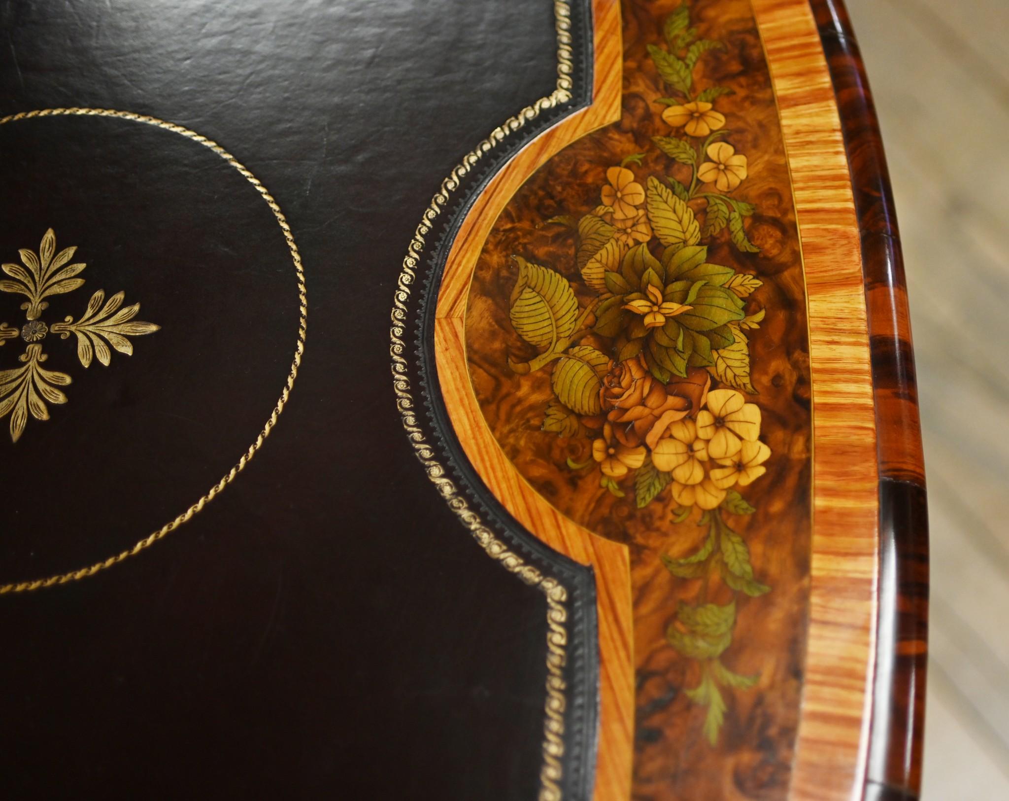 Victorian Walnut Desk Kidney Bean Marquetry Inlay 1880 In Good Condition In Potters Bar, GB