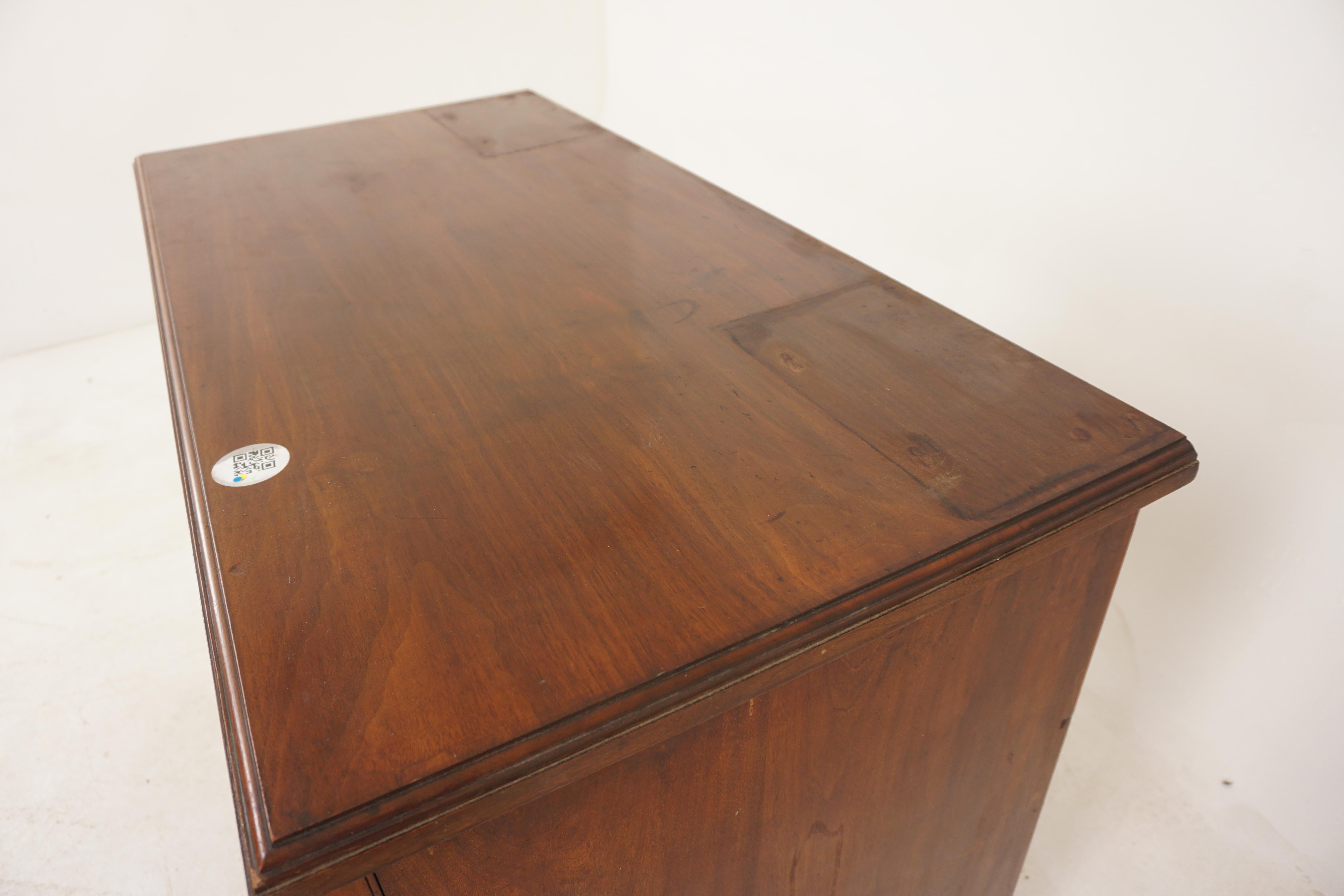 Viktorianischer Schreibtisch mit doppeltem Sockel aus Nussbaumholz, Schottland 1890, H216 im Angebot 3