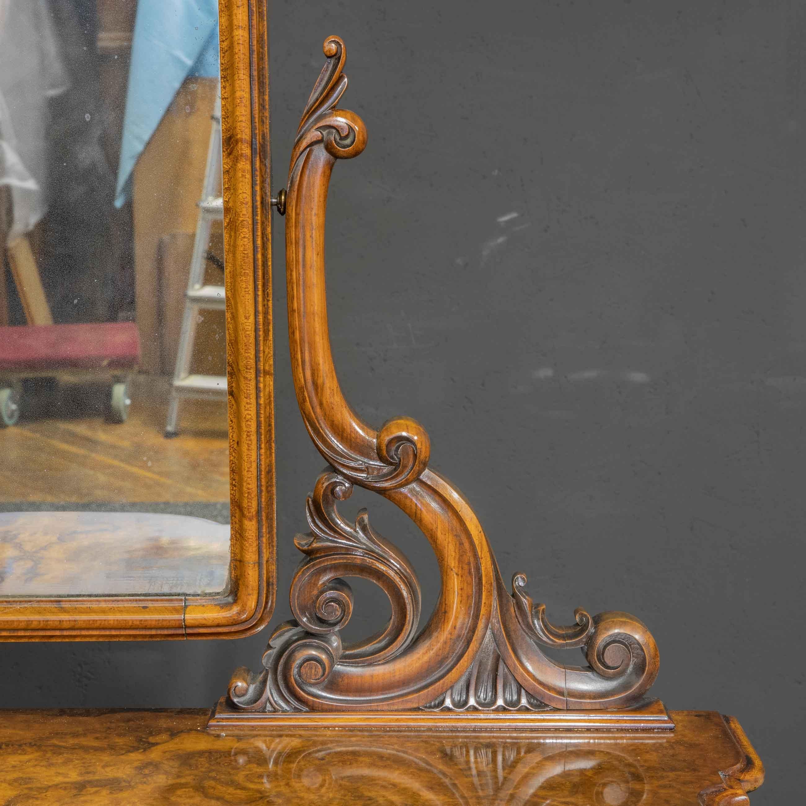 Victorian Walnut Dressing Table For Sale 3