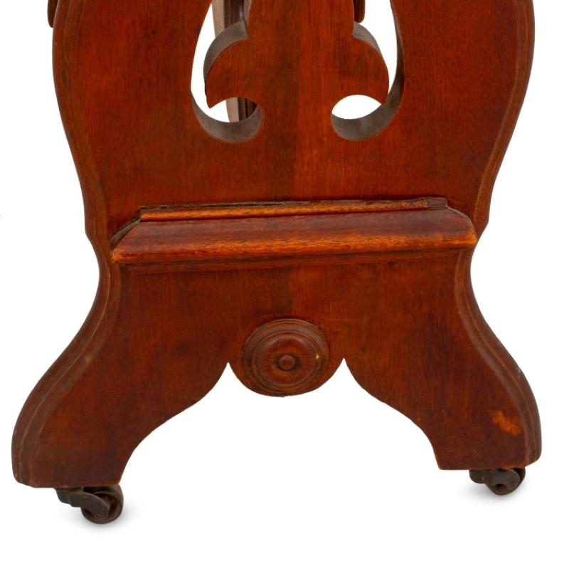 Victorian Walnut Drop-Leaf Table, 19C. For Sale 2