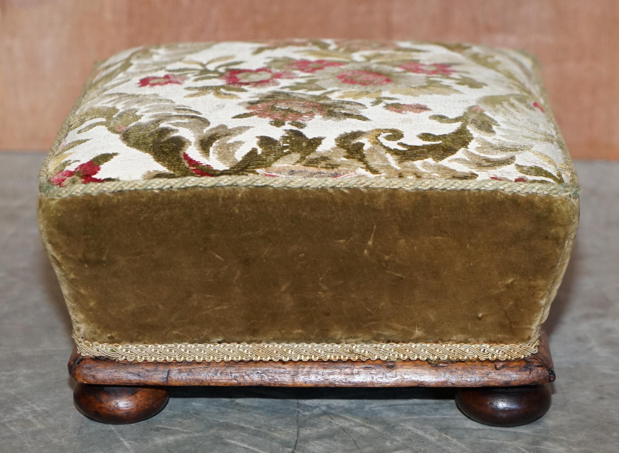 Victorian Walnut Embroidered Footstool with Tapered Ottoman Sides Lovely Find For Sale 1