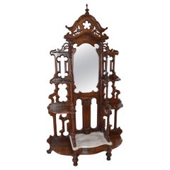 Etagere vittoriana in noce di Mitchell & Rammelsberg