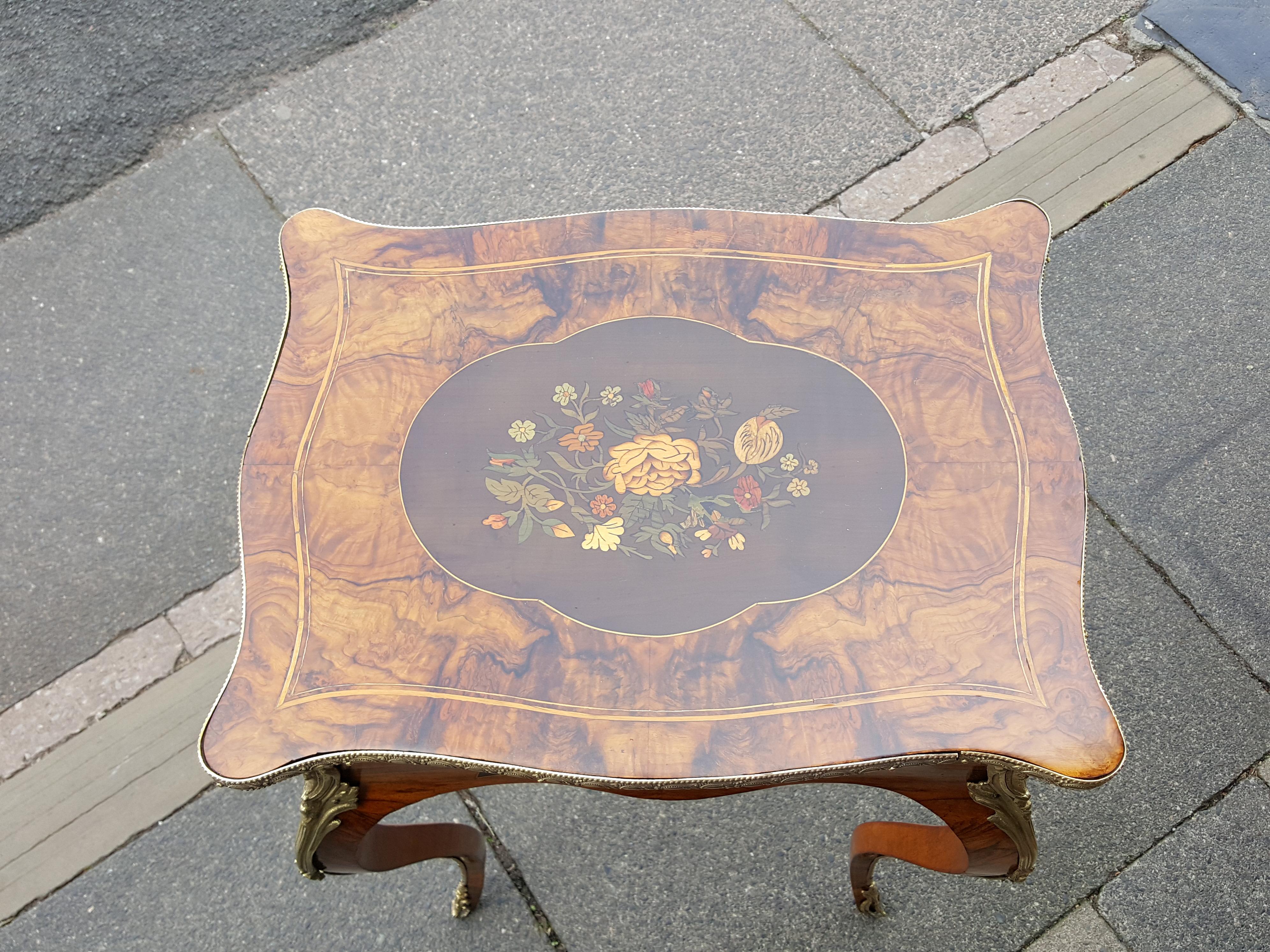 Victorian Walnut Floral Marquetry Teapoy For Sale 1