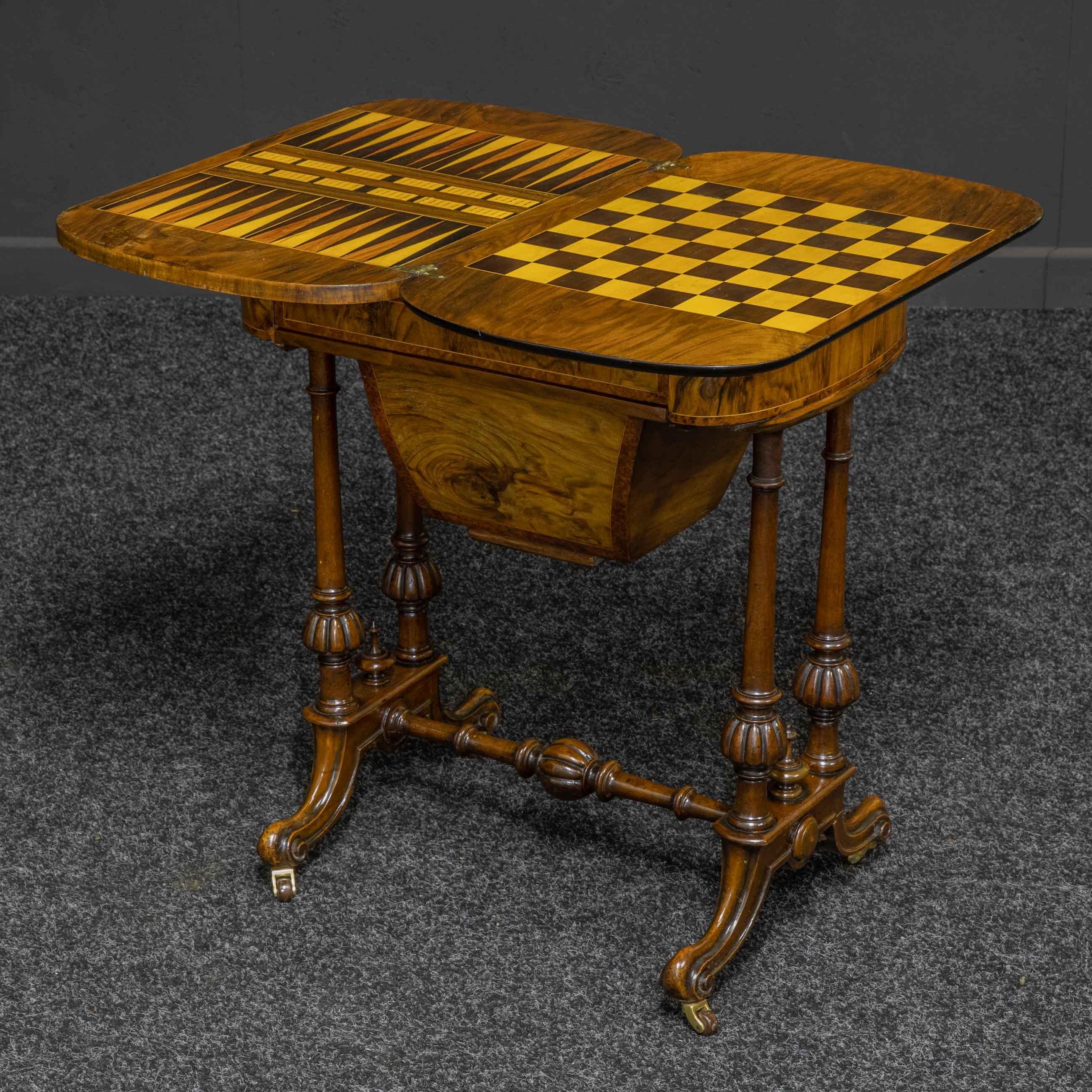 Victorian Walnut Games/Sewing Table In Good Condition In Manchester, GB