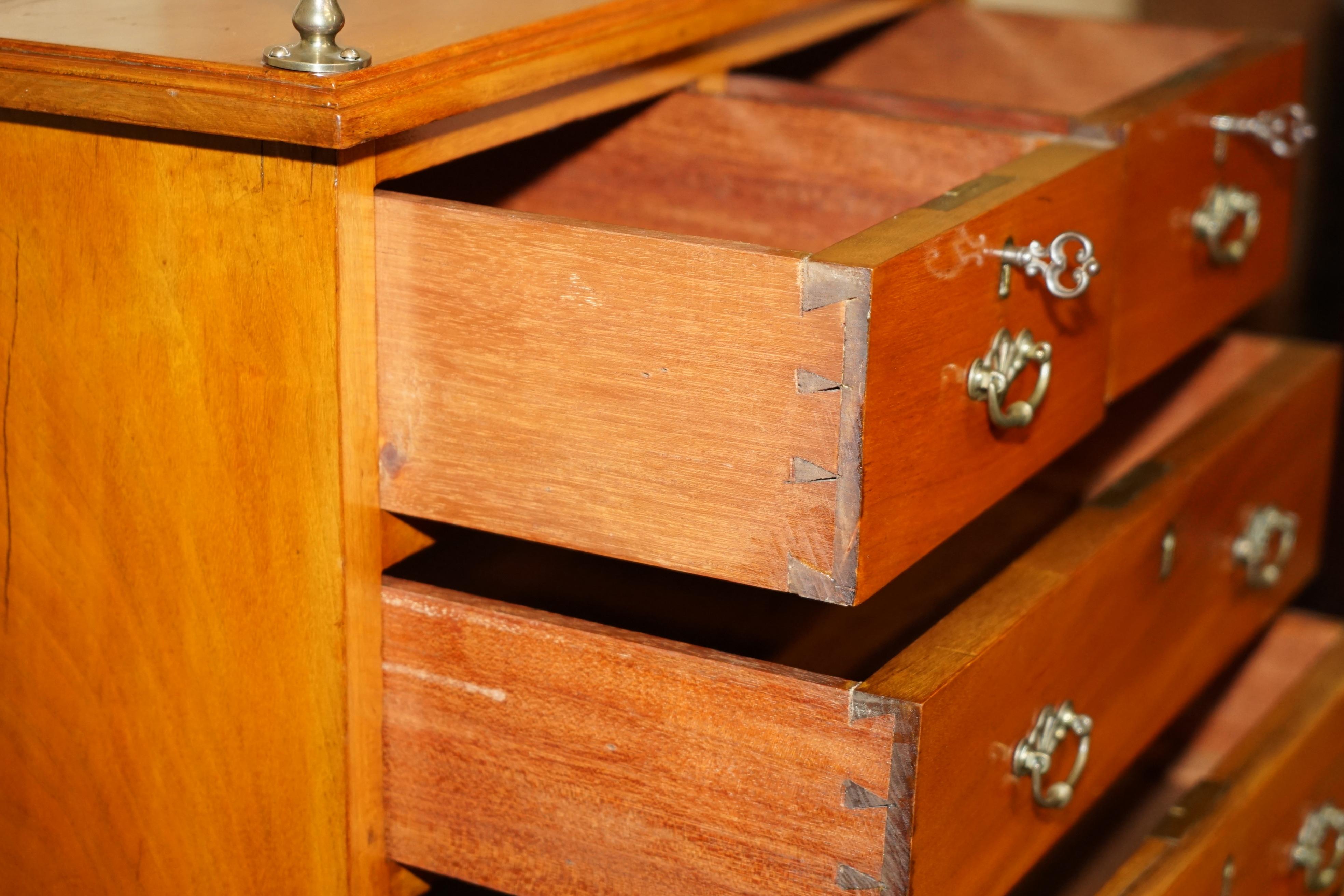 VICTORiAN WALNUT HAND CARVED TALLBOY CHEST OF DRAWERS CUPBOARD WITH GALLERY RAIL For Sale 6