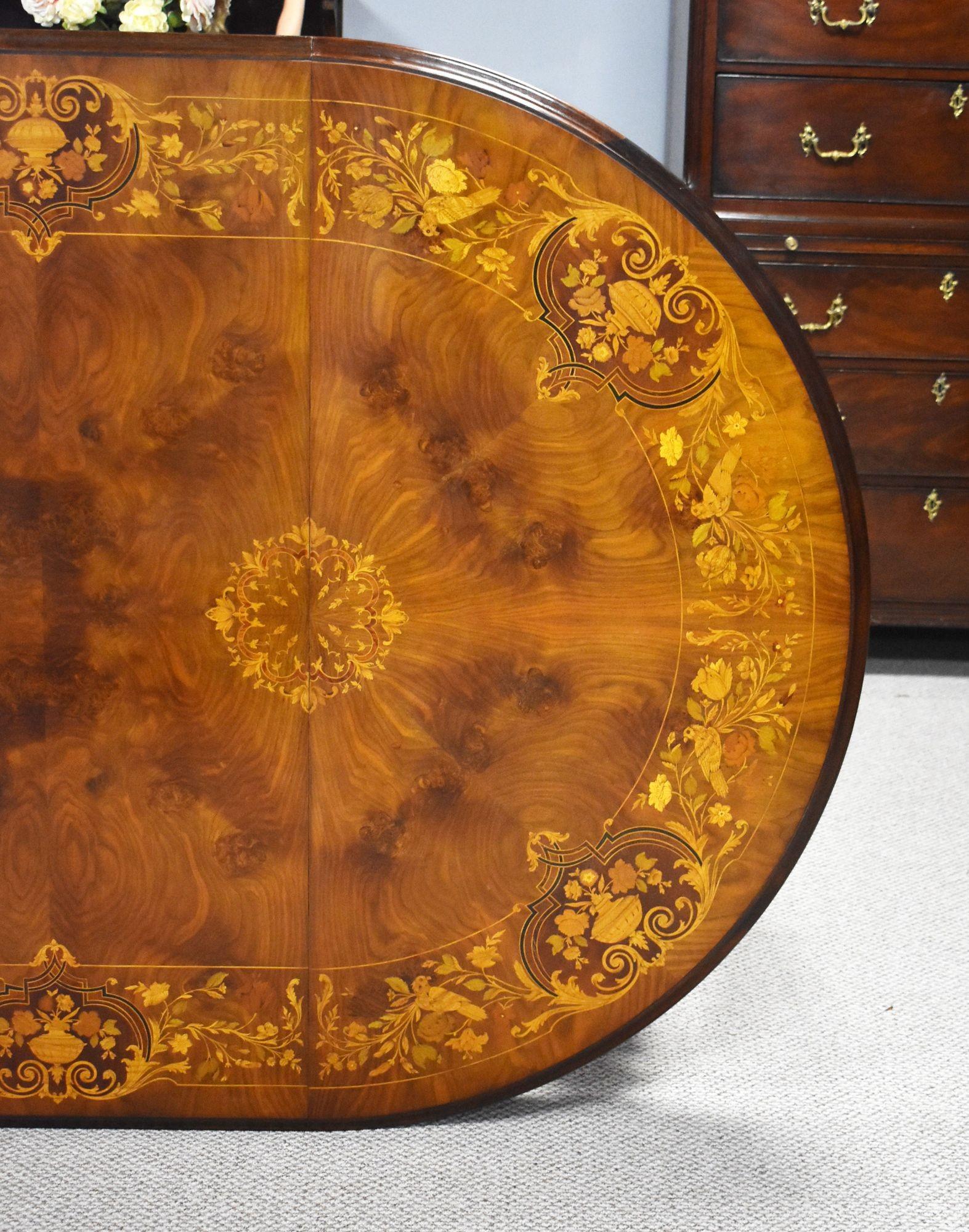 Victorian Walnut Inlaid Extending Windout Dinng Table For Sale 6
