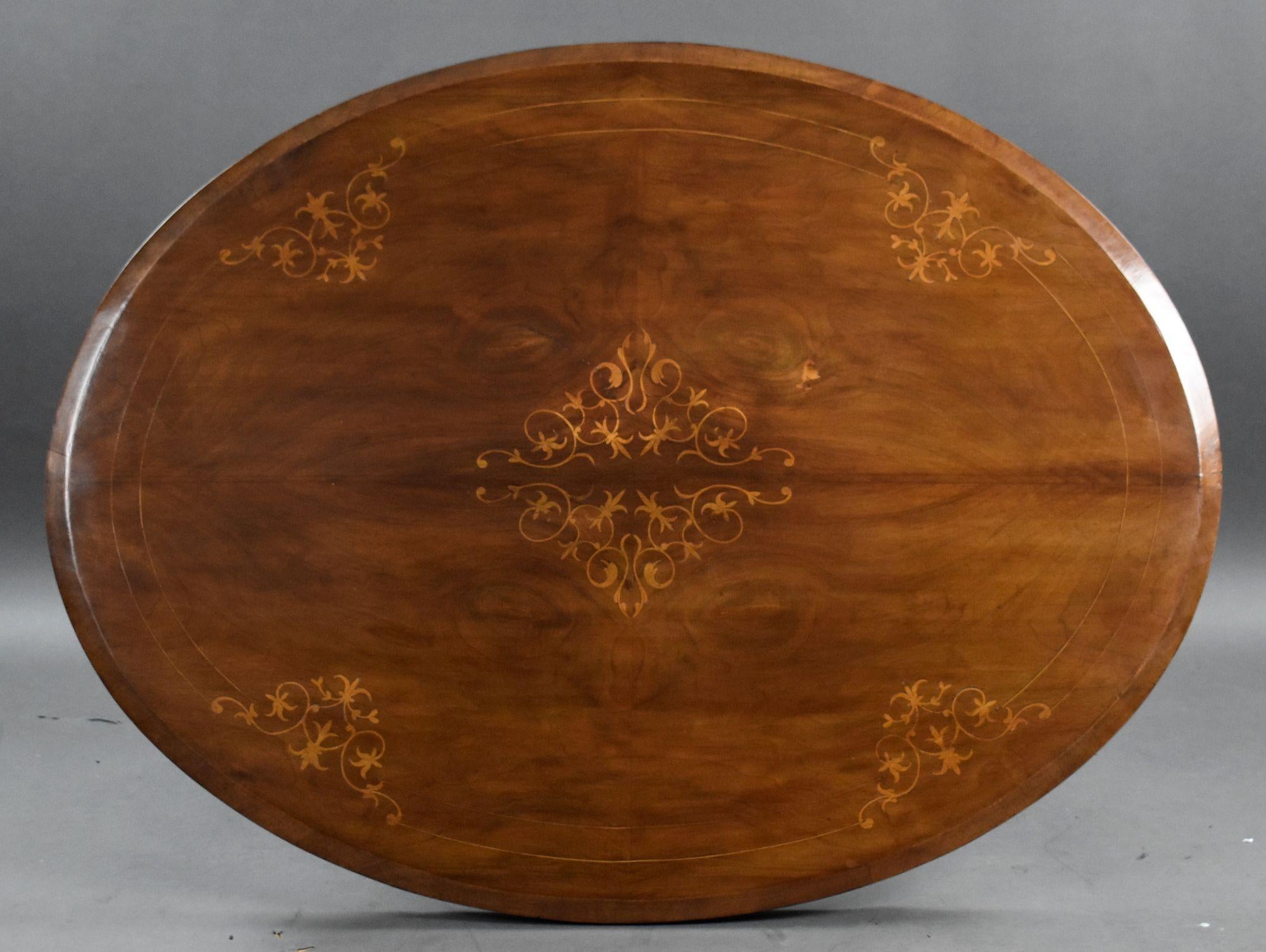 Victorian Walnut Inlaid Oval Centre Table In Good Condition In Chelmsford, Essex