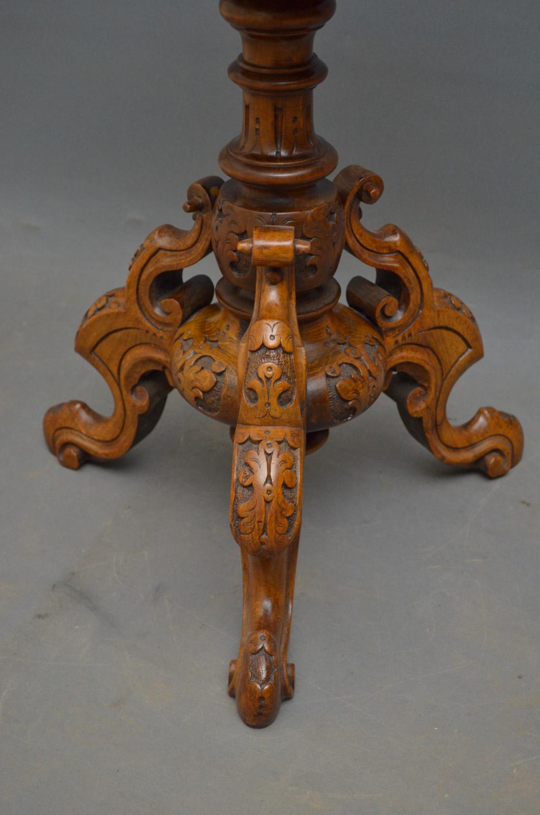 Victorian Walnut Piano Stool In Excellent Condition In Whaley Bridge, GB