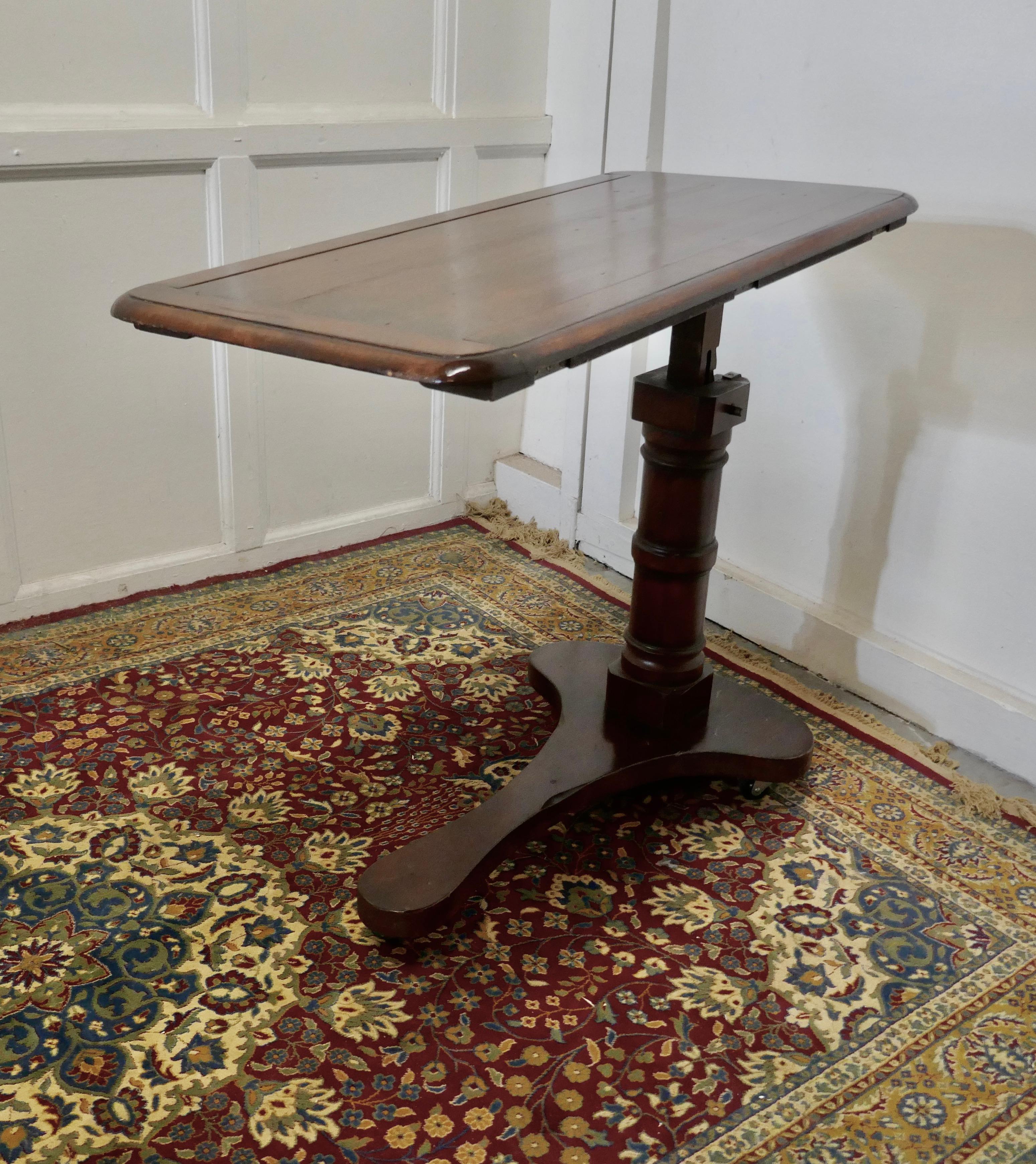 Victorian Walnut, Reading Stand Over Bed Table, Tray Table In Good Condition In Godshill, Isle of Wight