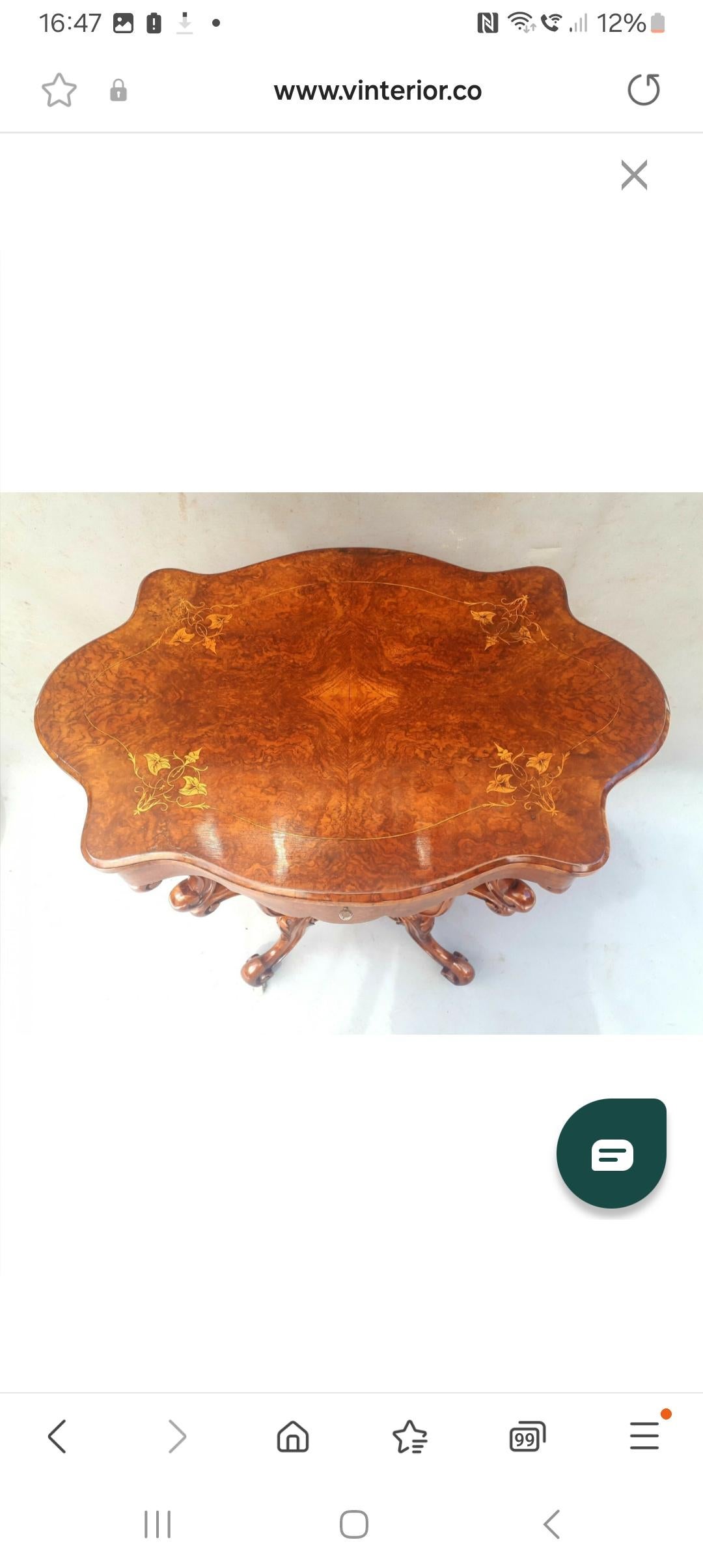 Victorien tardif Table à couture victorienne en noyer en vente