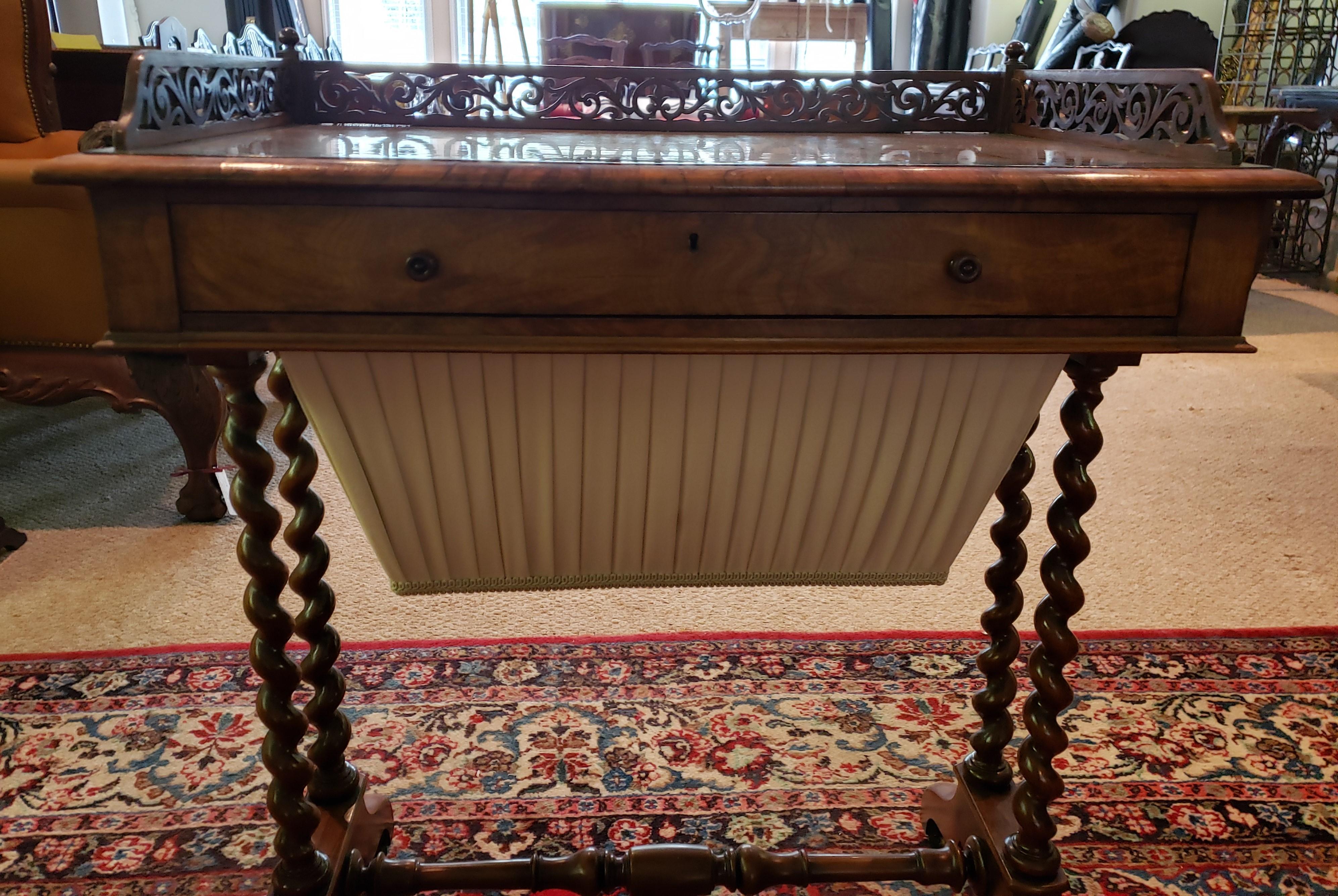 Mid-19th Century Victorian Walnut Sewing Table For Sale