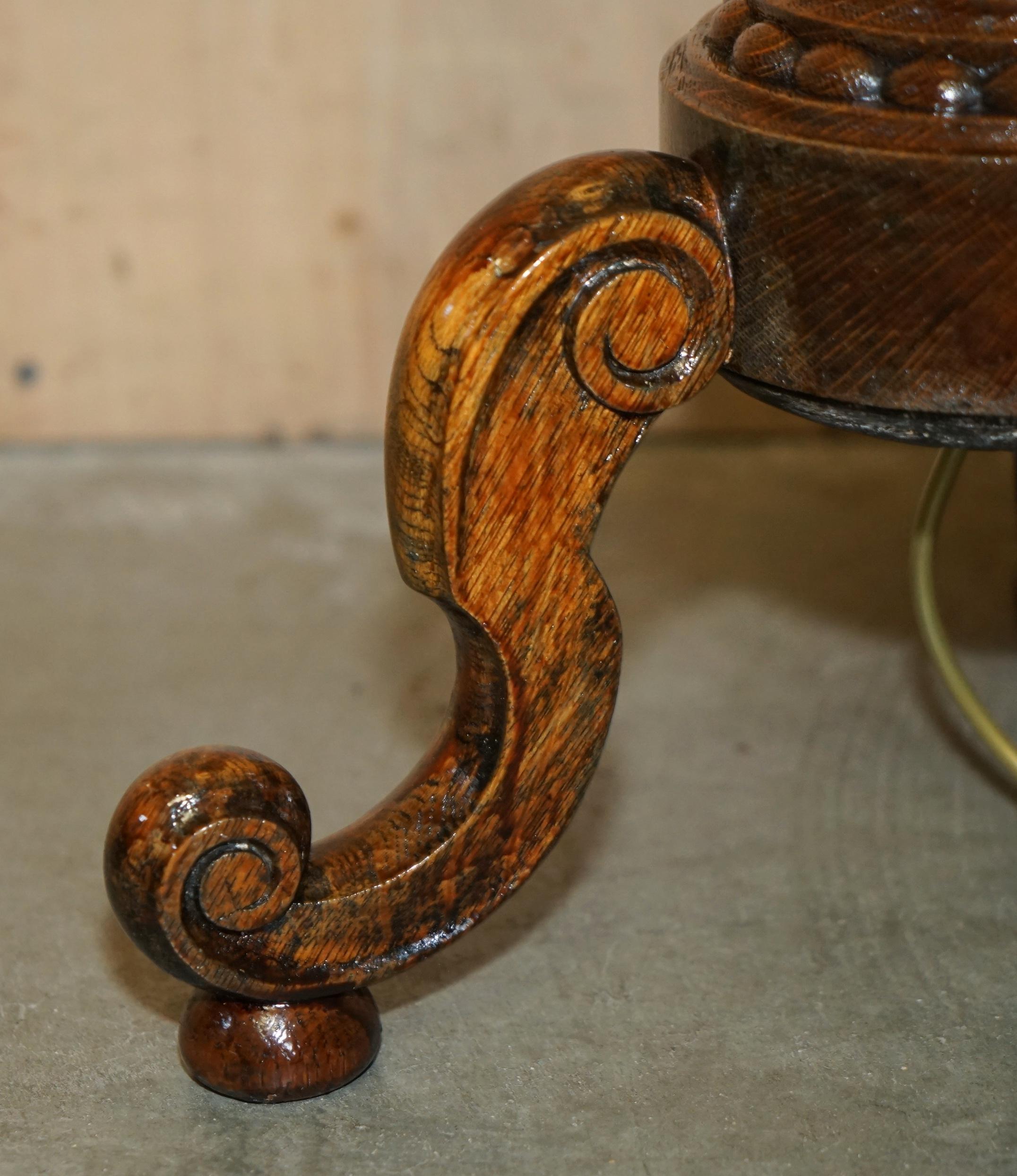 Fait main ViCtorian WALNUT, grand lampadaire à baldaire grand format, hautement ajustable en vente