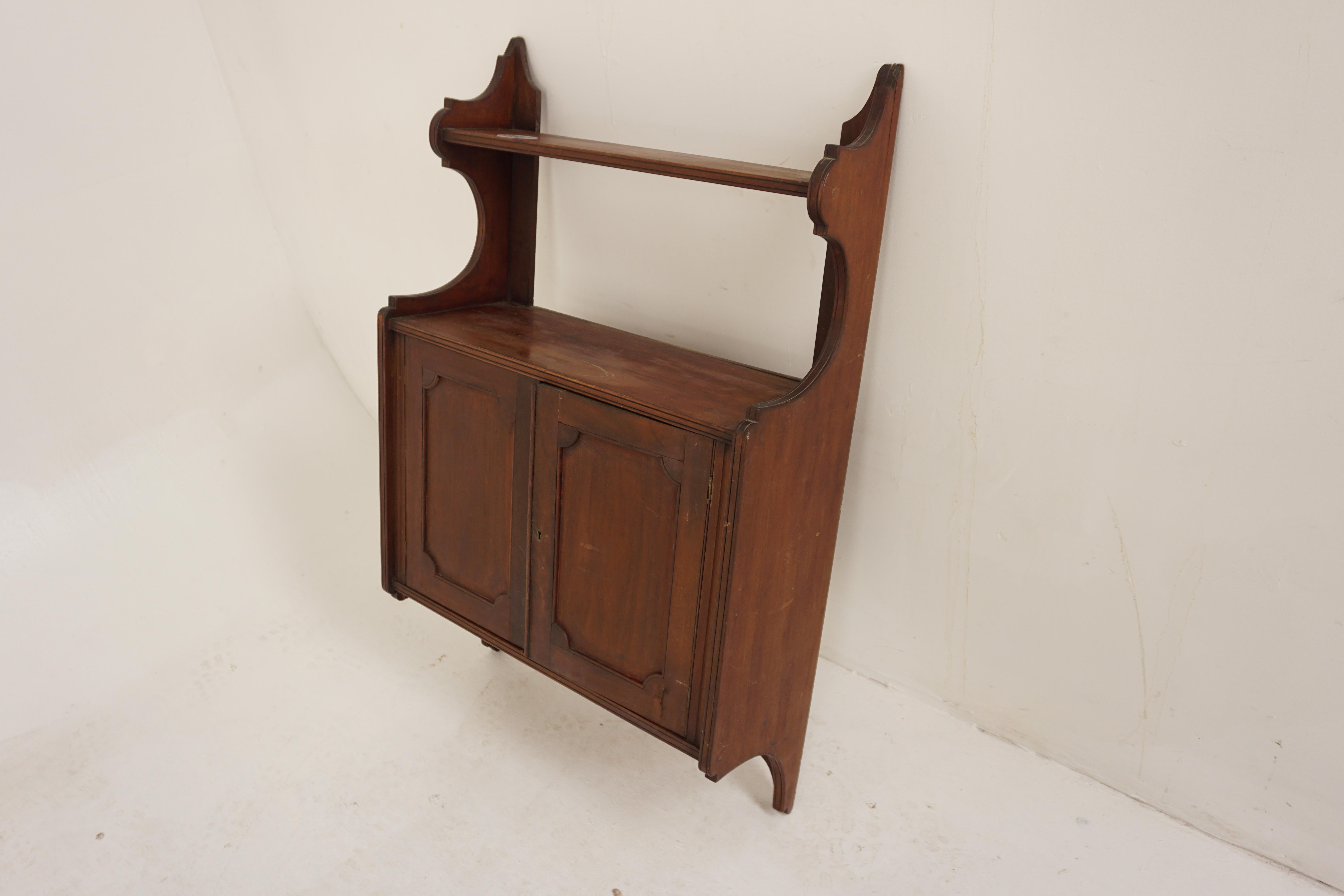 Scottish Victorian Walnut Wall Mounted Hanging Display Cabinet, Scotland 1890, H084 For Sale