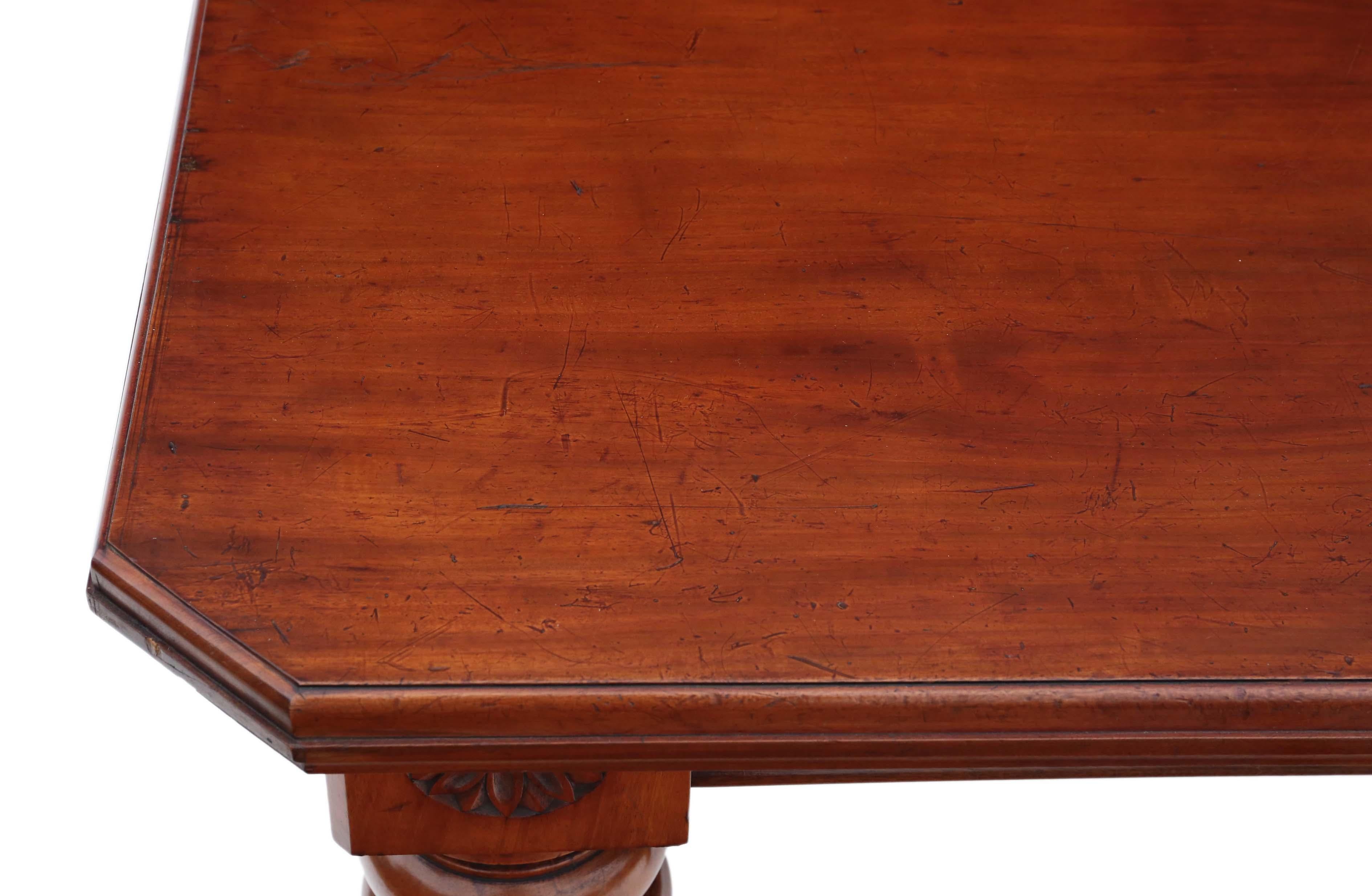 Victorian Walnut Windout Extending Dining Table, 19th Century 3
