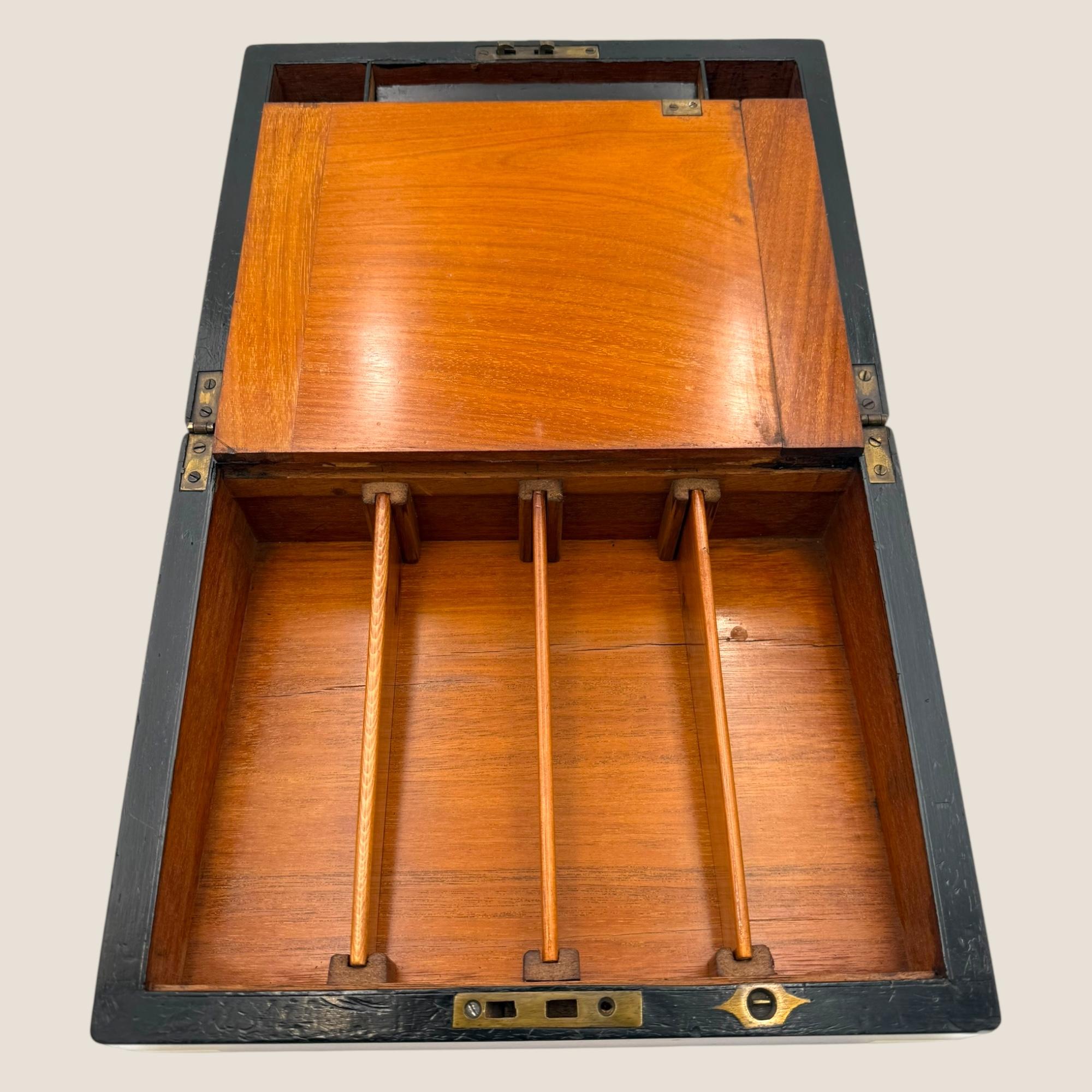 Victorian Walnut Writing Slope Box For Sale 4