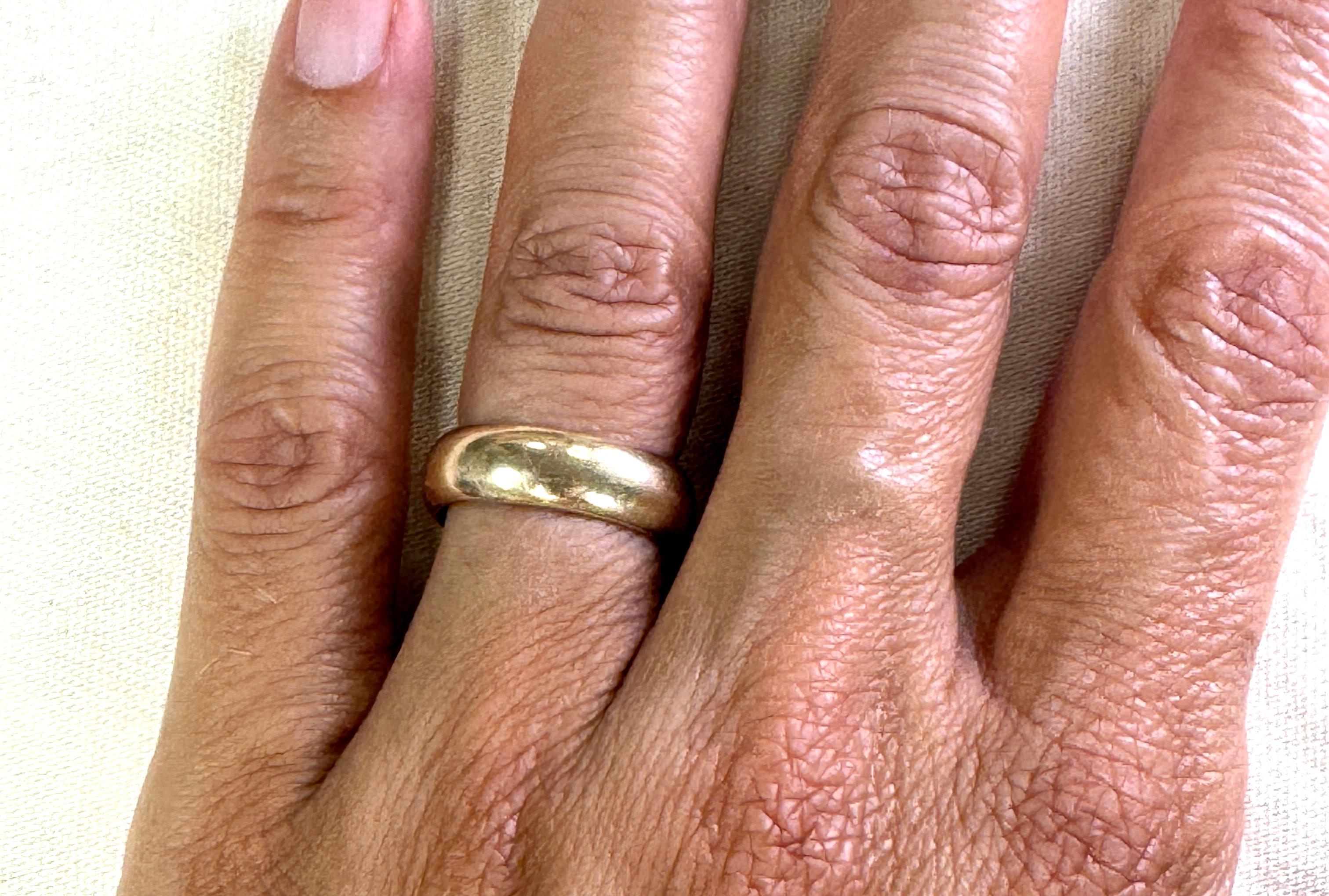 Victorian Wedding Ring Band Antique 14K Gold Dated January 14 1907 JR Woods For Sale 1
