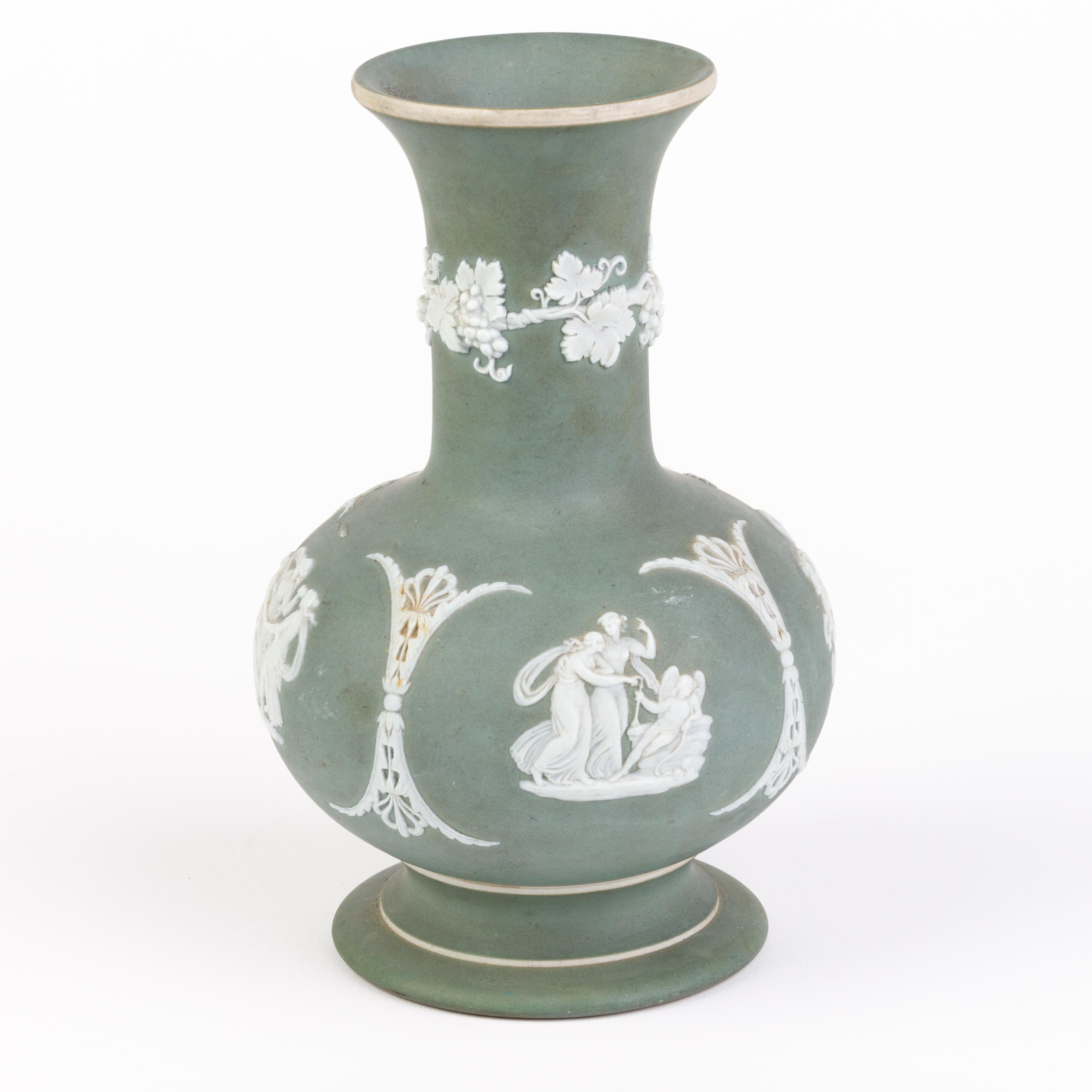 Victorian Wedgwood Light Green Jasperware Neoclassical Cameo Baluster Vase
Good condition
Free international shipping.