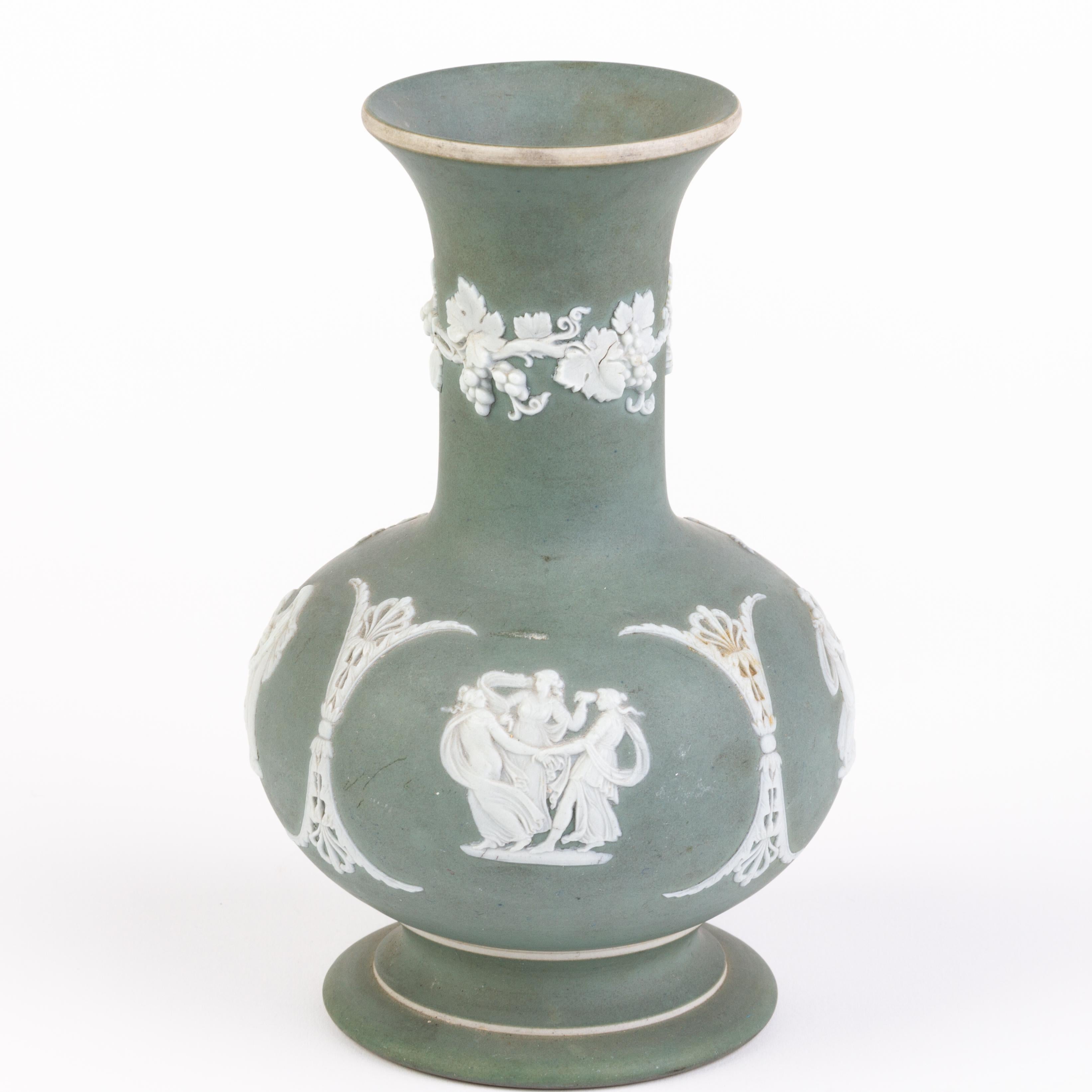 Victorian Wedgwood Light Green Jasperware Neoclassical Cameo Baluster Vase In Good Condition For Sale In Nottingham, GB