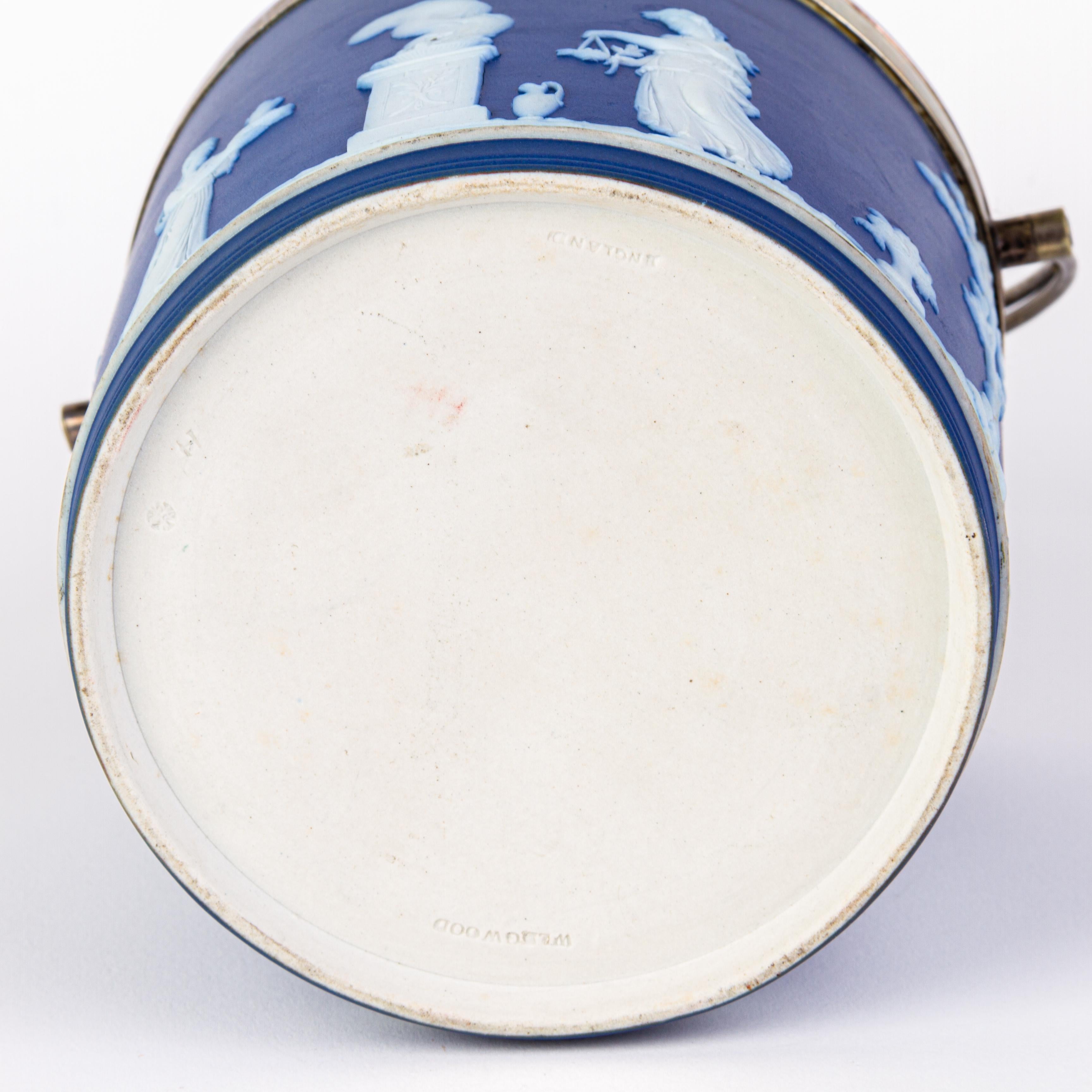 Victorian Wedgwood Portland Blue Jasperware Cameo Neoclassical Lidded Jar  For Sale 1
