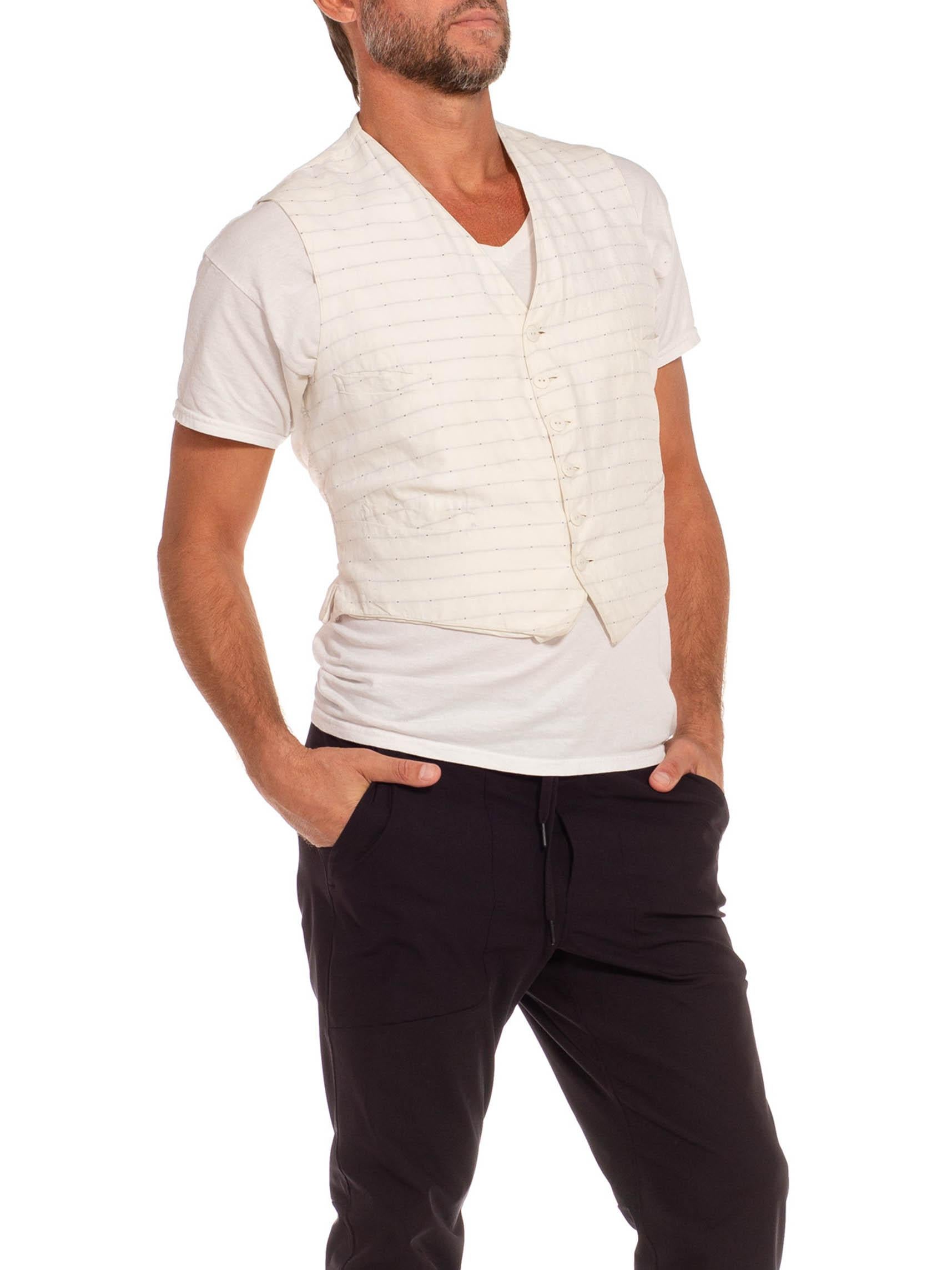 Victorian White Cotton Grey Dobby Stripe 4-Pocket Men's Vest In Good Condition For Sale In New York, NY