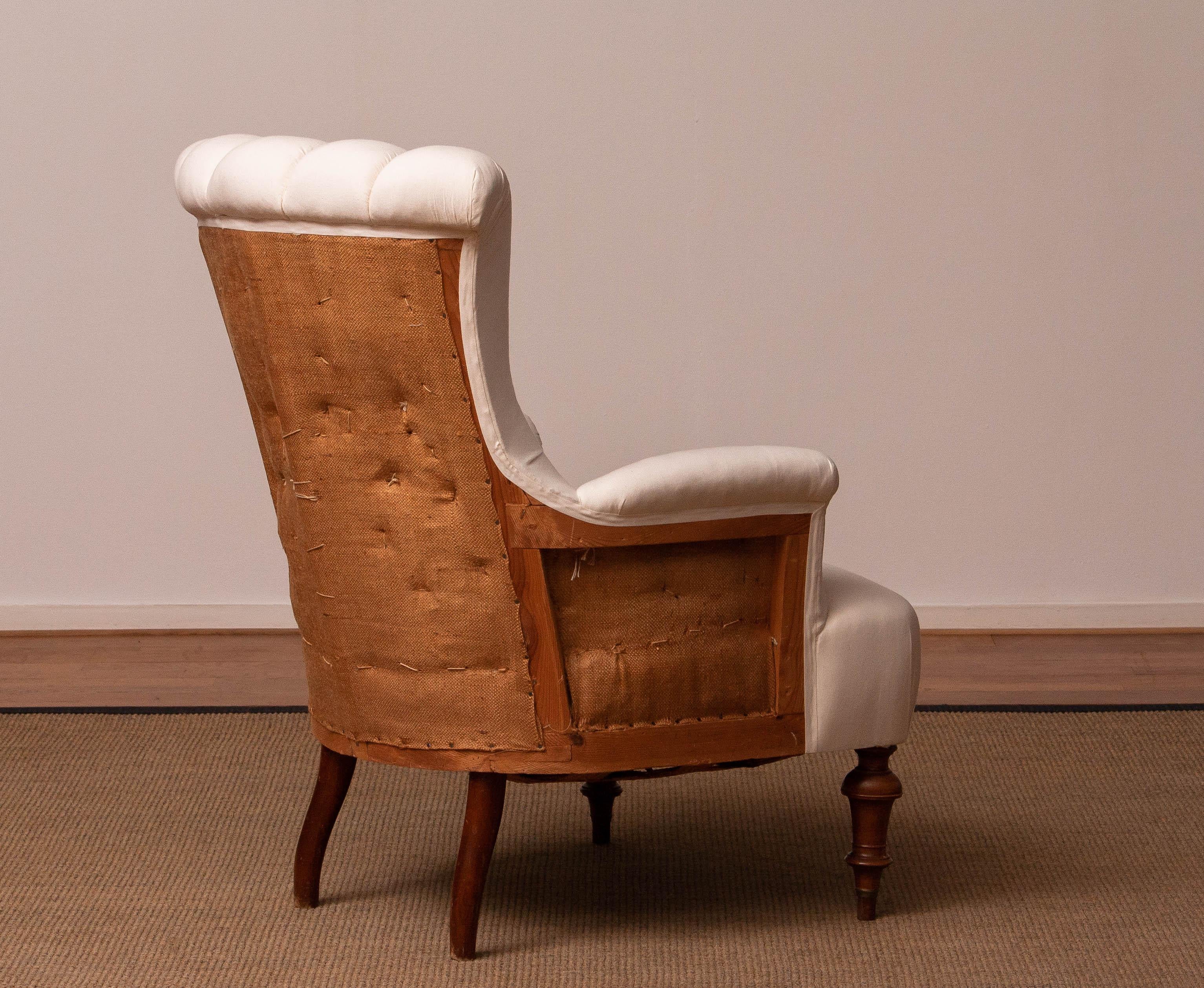Chaise victorienne à dossier touffeté de style déconstruit en vente 3