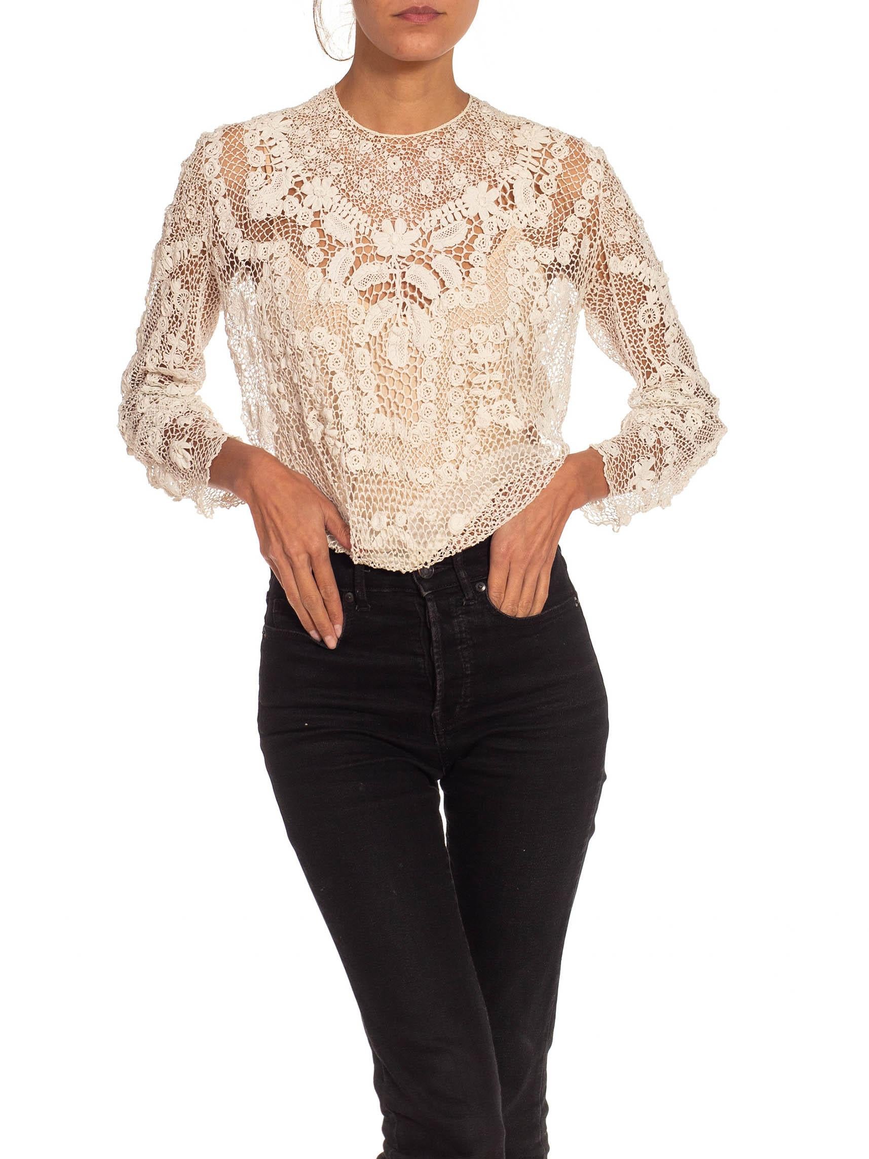 Victorian White Floral Top With Long Sleeves For Sale 1